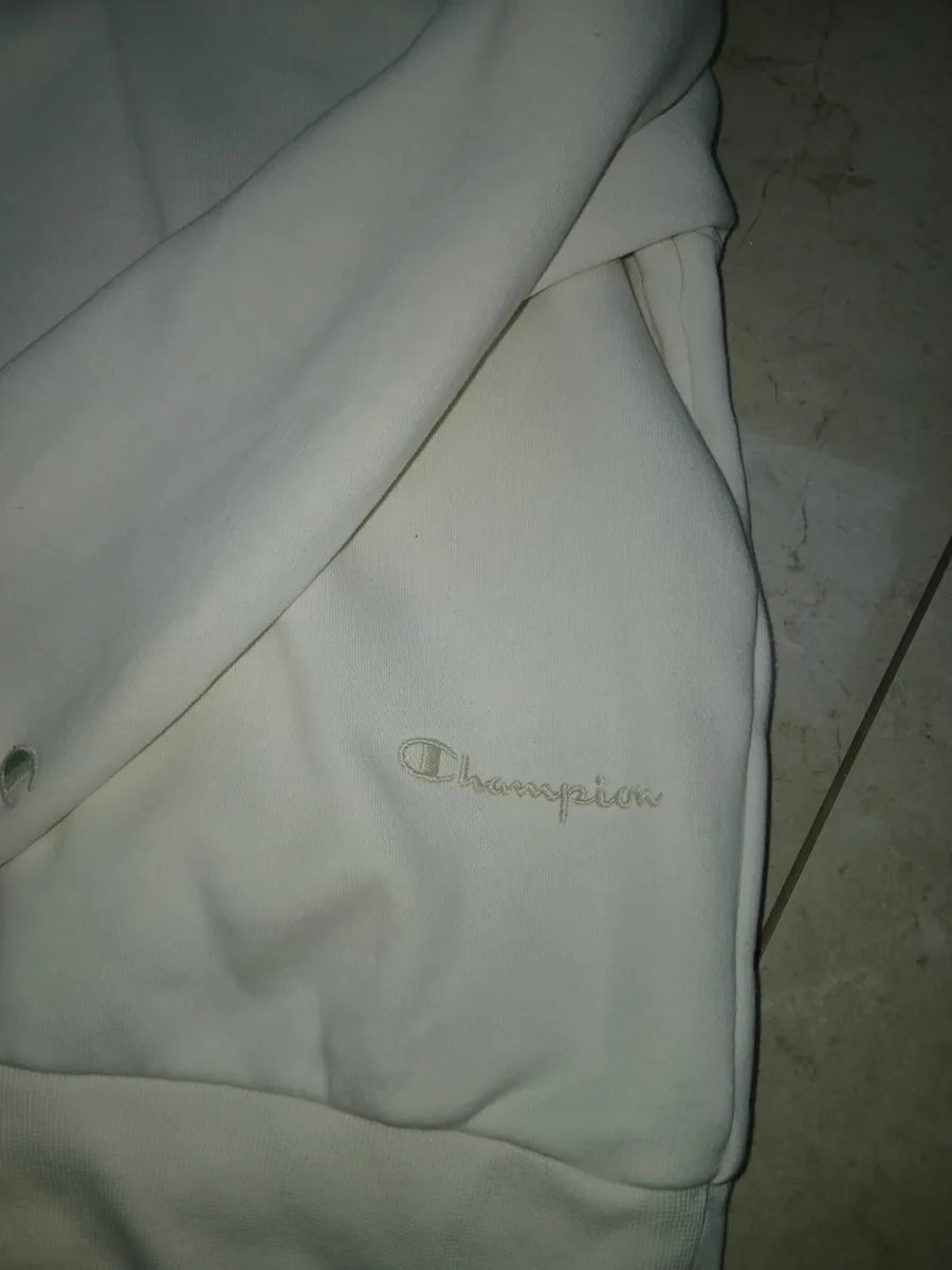 Girls champion tracksuit - Image 4