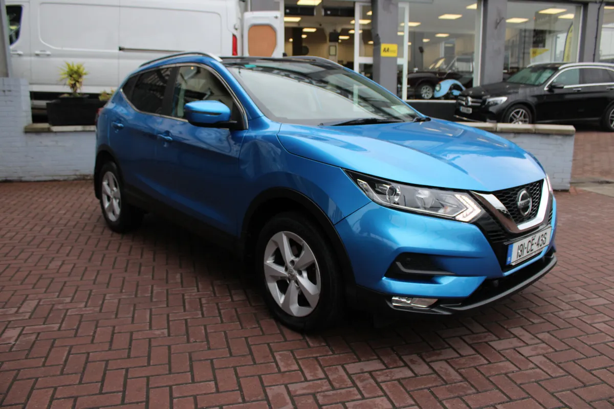 NISSAN QASHQAI 1.2 SV EDITION 5DR ESTATE //  GREAT - Image 1