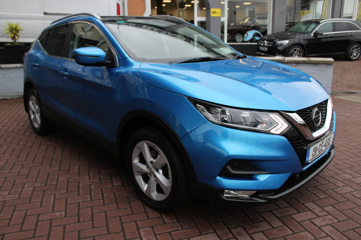 NISSAN QASHQAI 1.2 SV EDITION 5DR ESTATE //  GREAT - Image 2