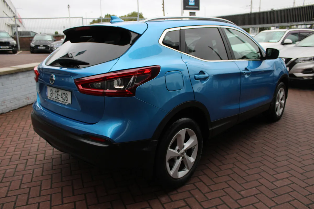NISSAN QASHQAI 1.2 SV EDITION 5DR ESTATE //  GREAT - Image 3