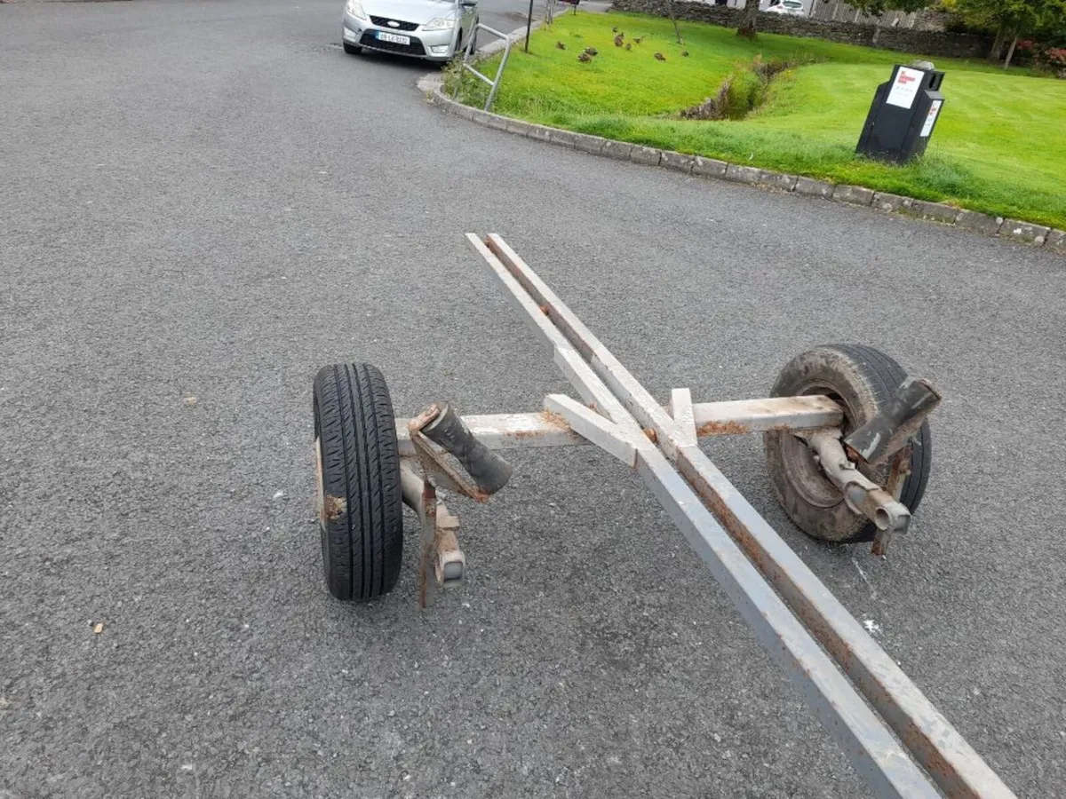 Boat trailer