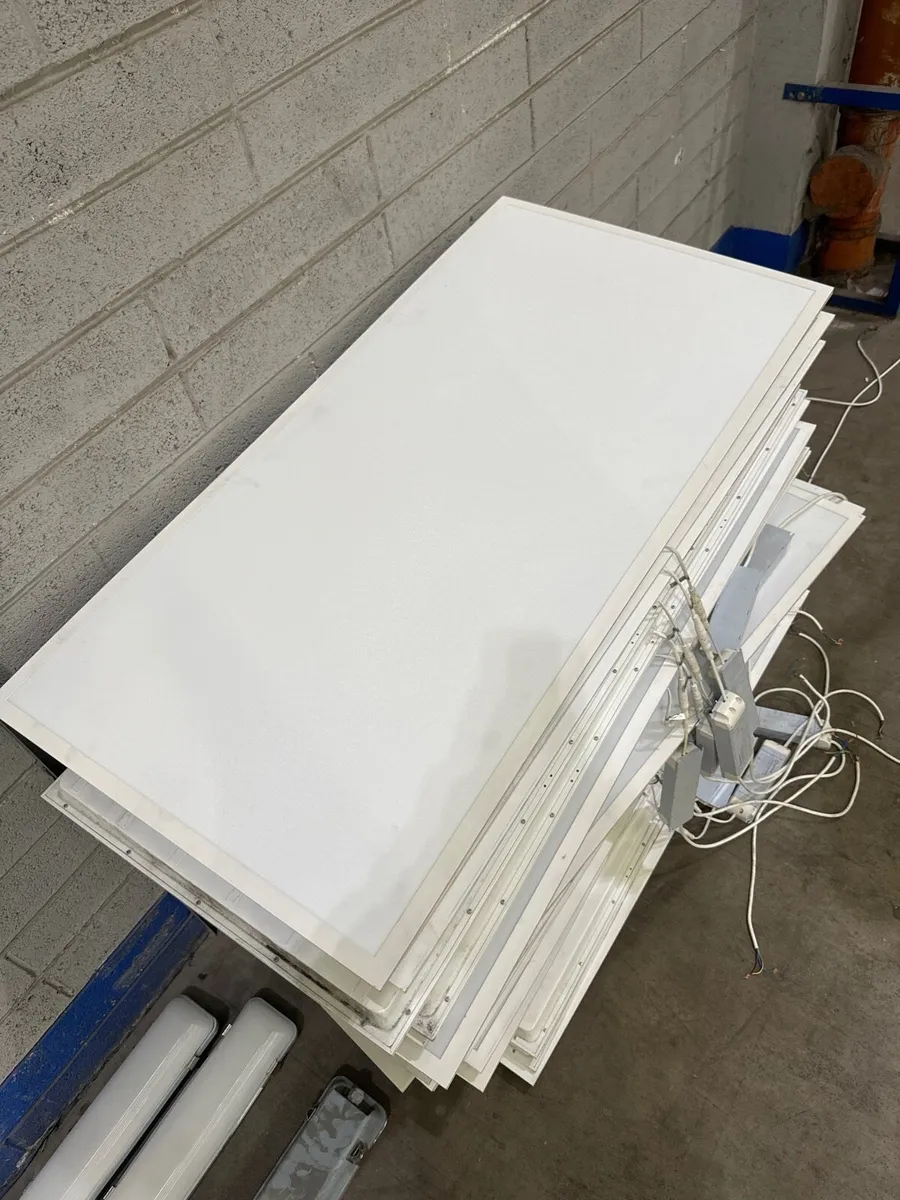 35 1200 x 600mm LED PANEL LIGHTS - Image 1