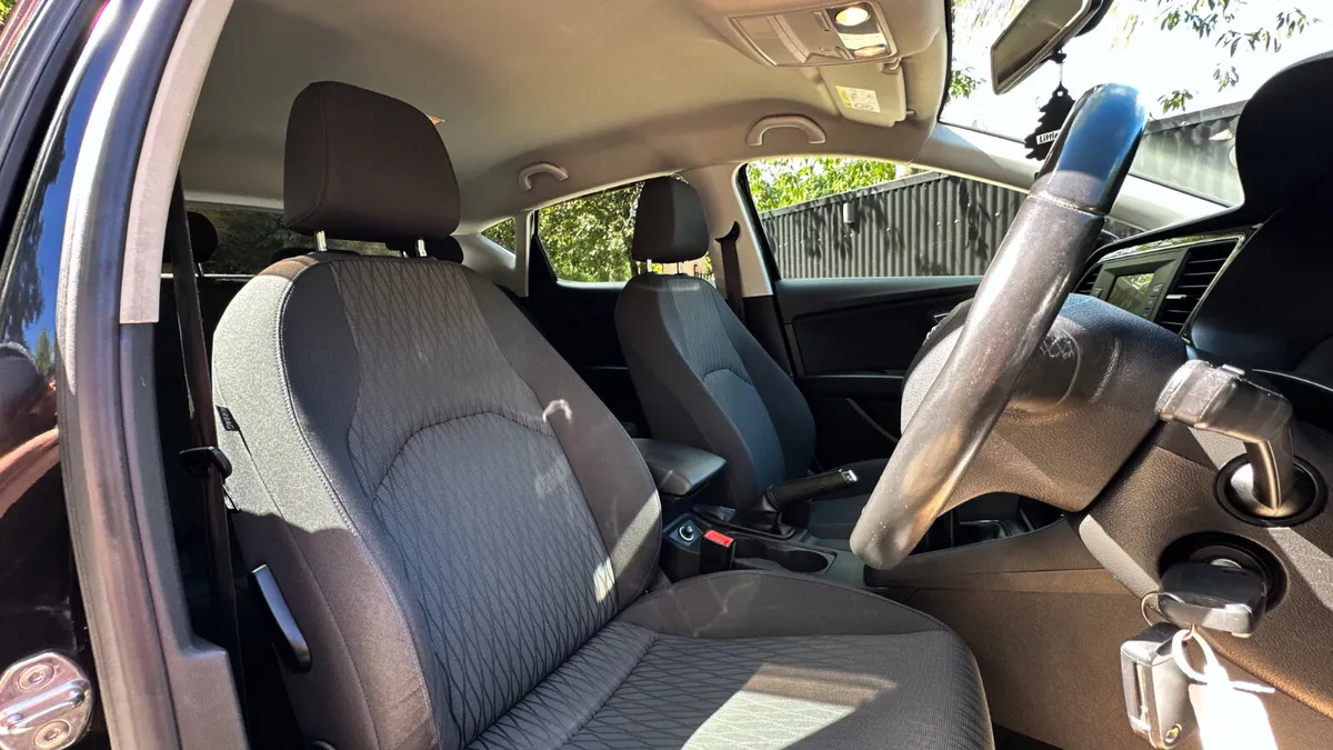2017 (172) Seat Leon 1.6TDI SE 110BHP - Image 4