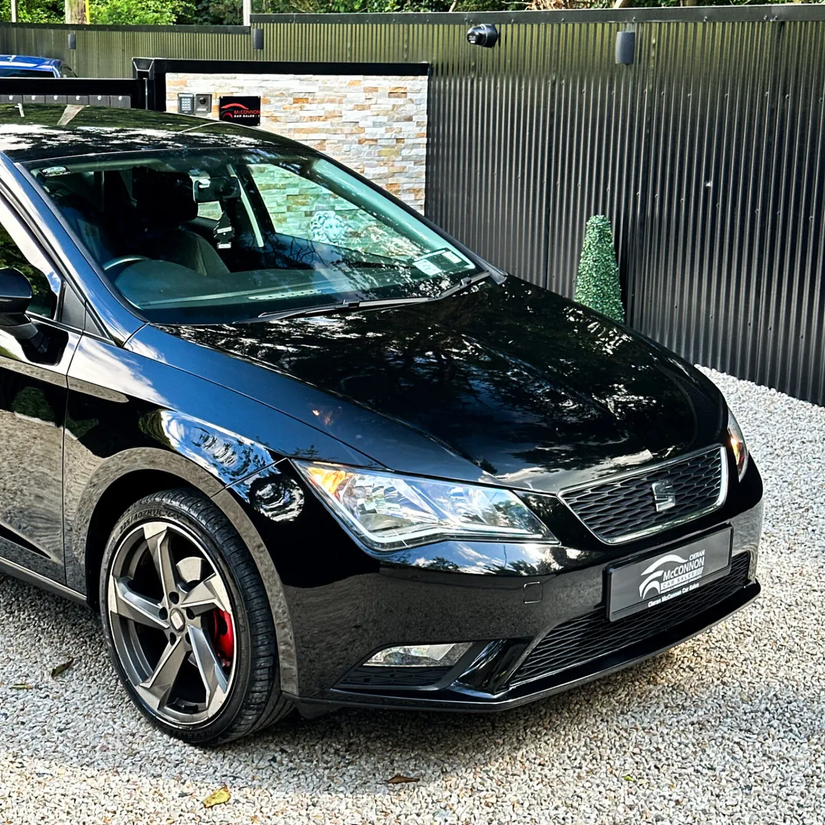 2017 (172) Seat Leon 1.6TDI SE 110BHP - Image 3