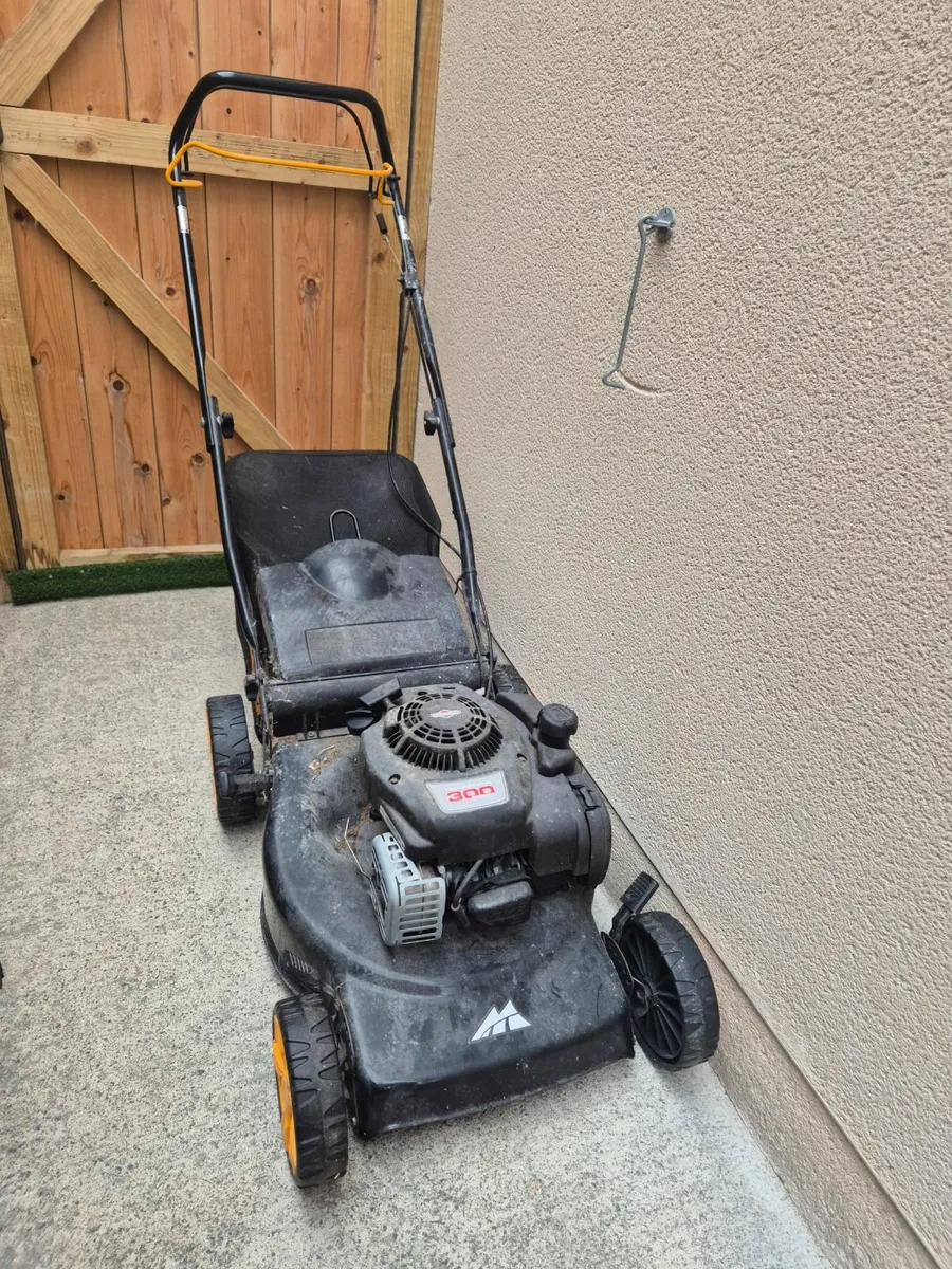 Petrol operated Lawnmower - Image 1