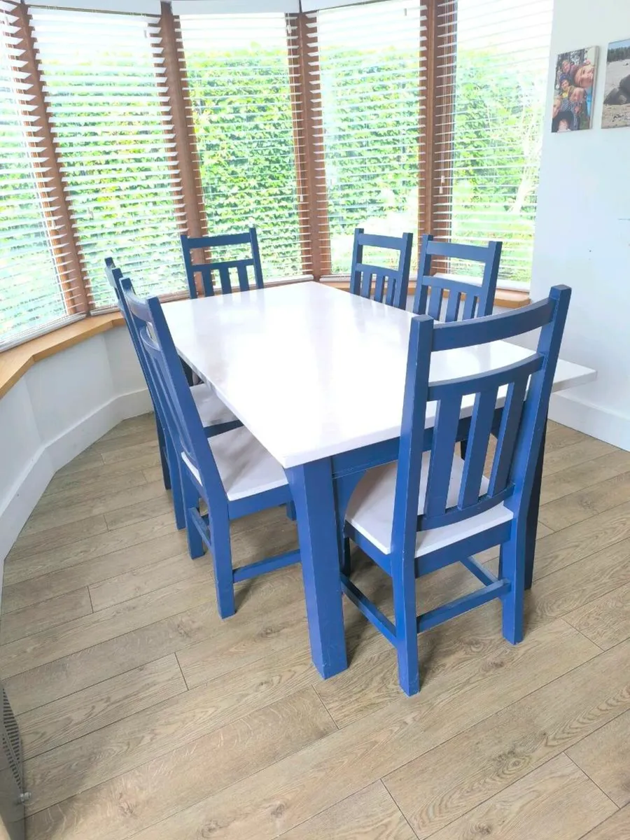 Table and 6 chairs