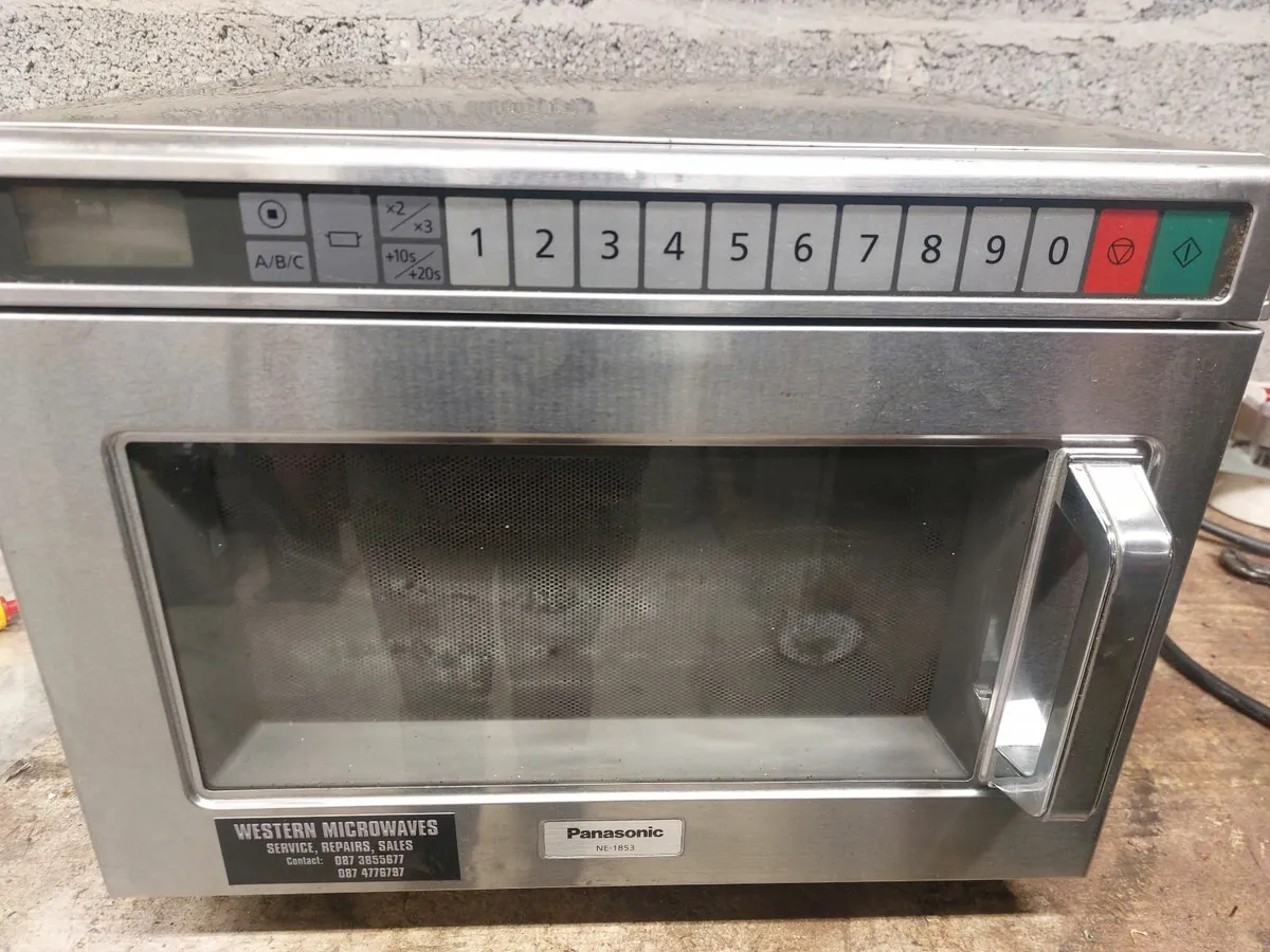Microwave for sale - Image 2