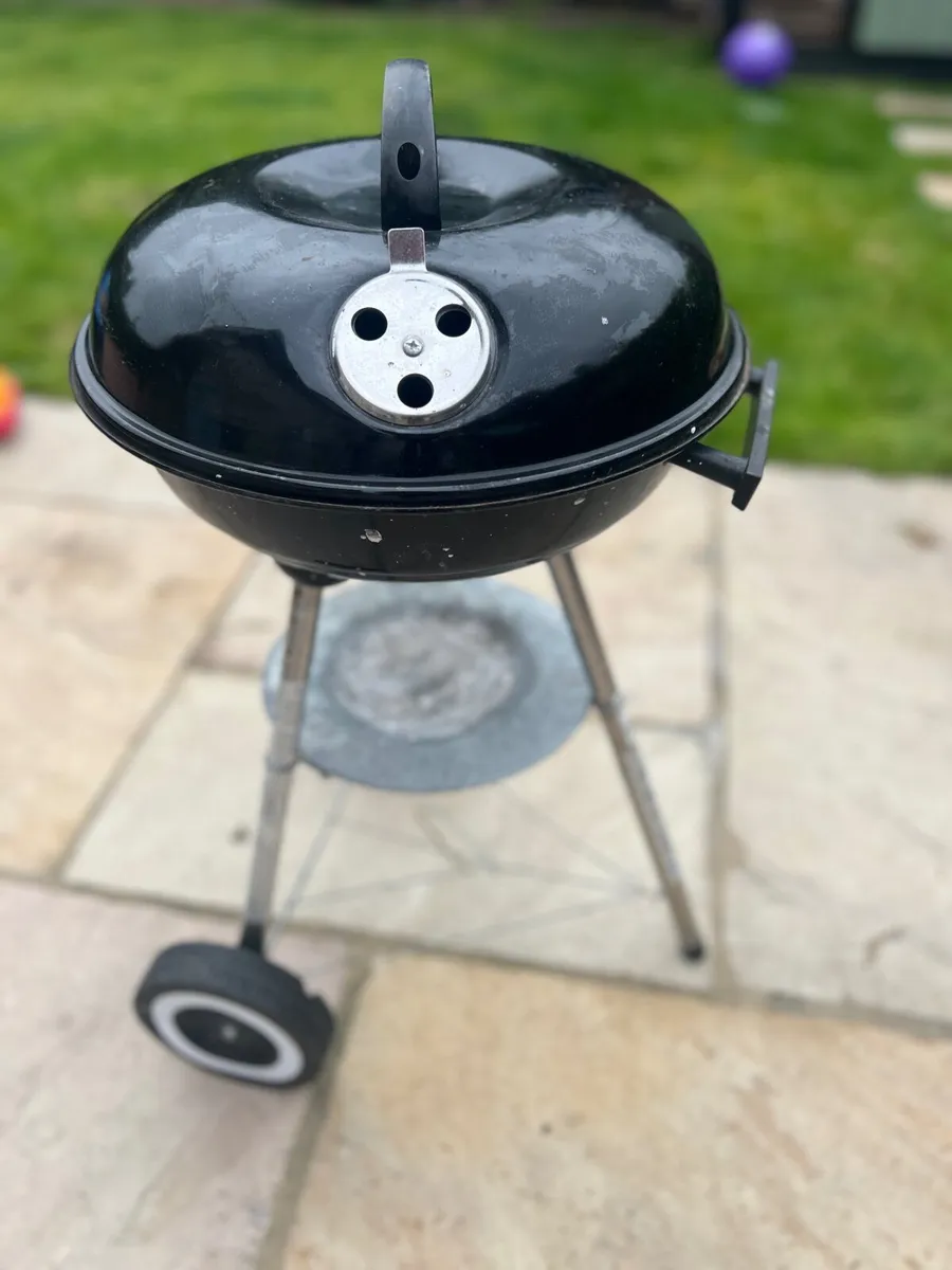 Charcoal Kettle BBQ Black - Image 1