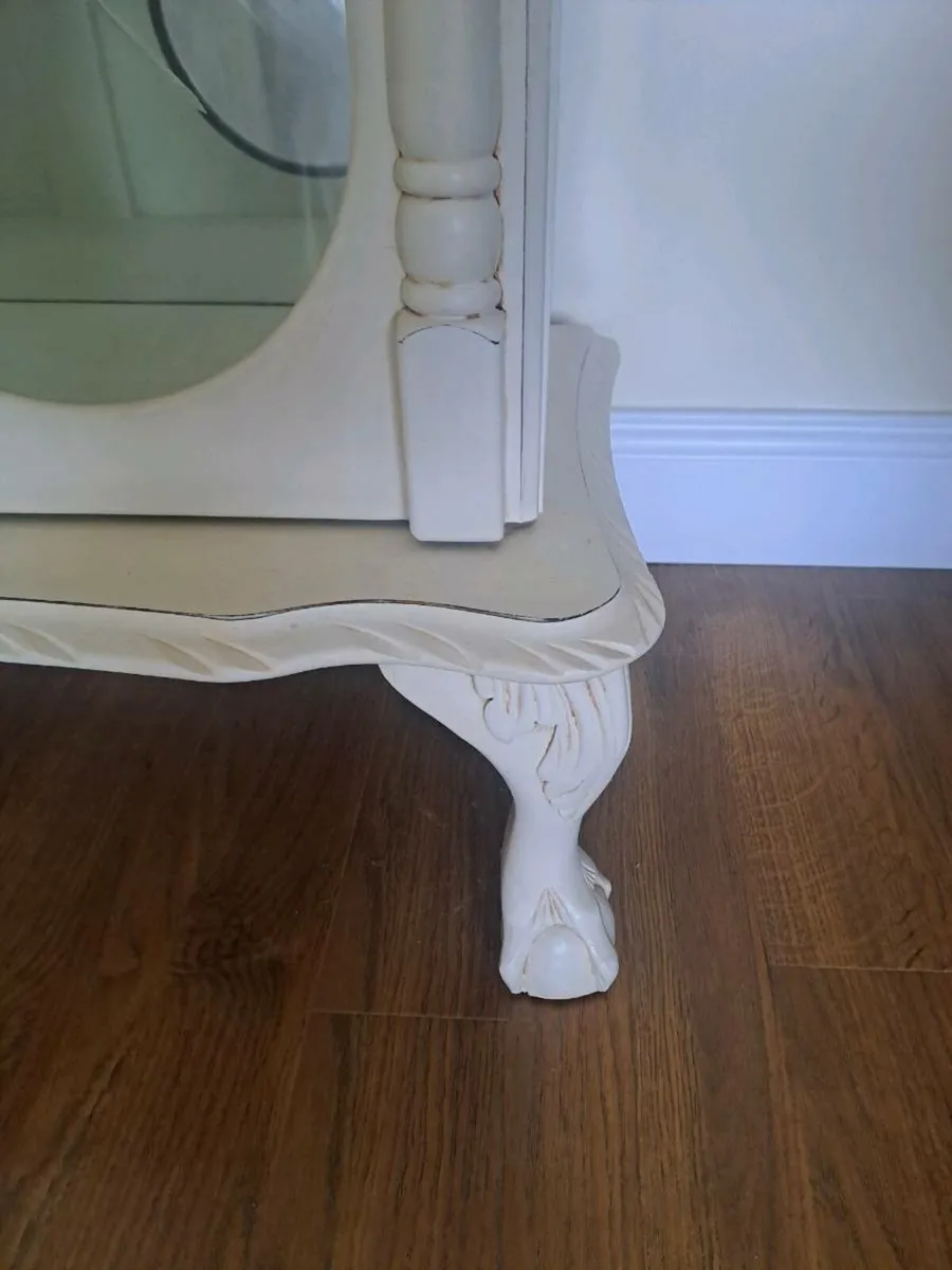 DIsplay Cabinet - Image 3