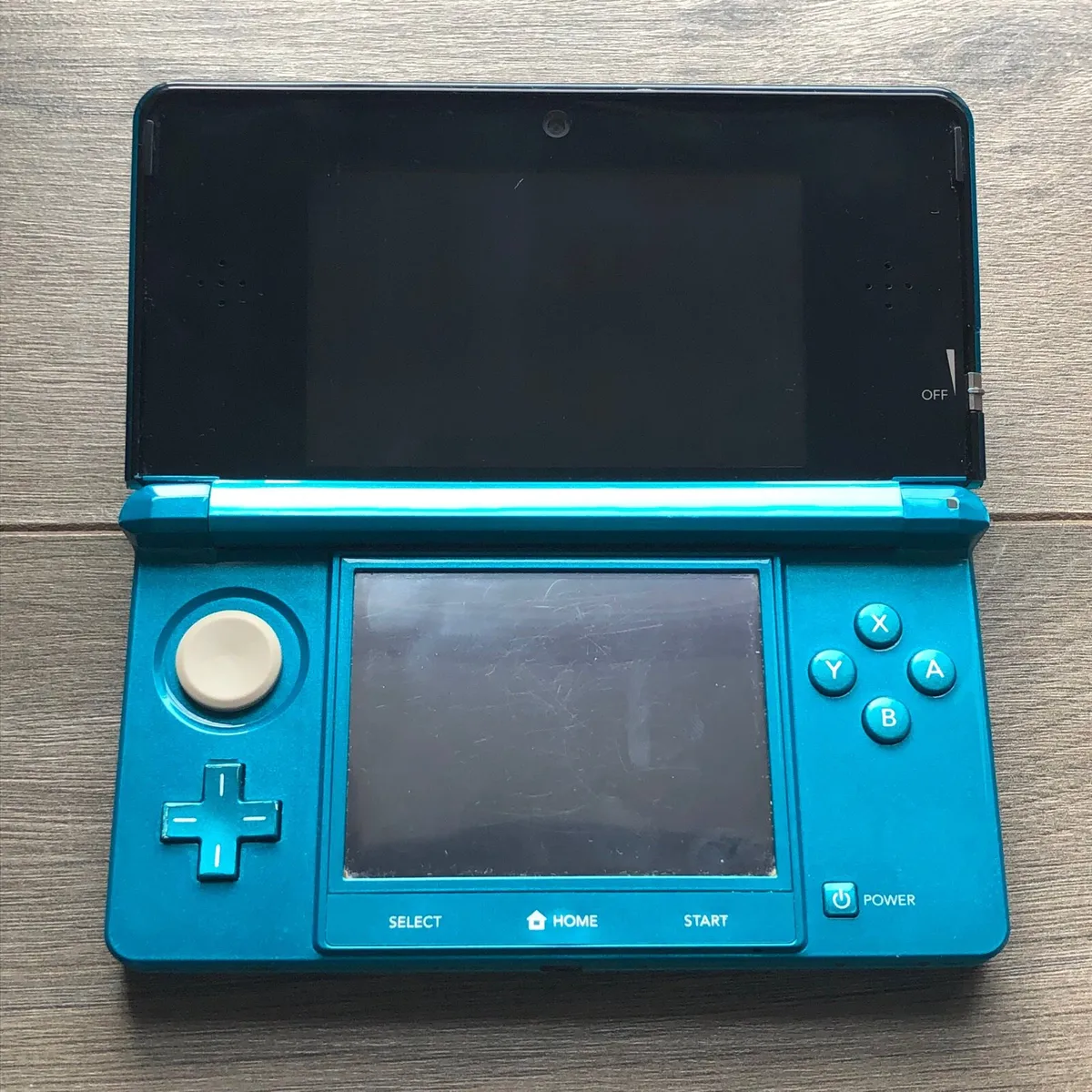 Nintendo 3DS Aqua Blue - 64GB + Charger + Stylus - Image 4