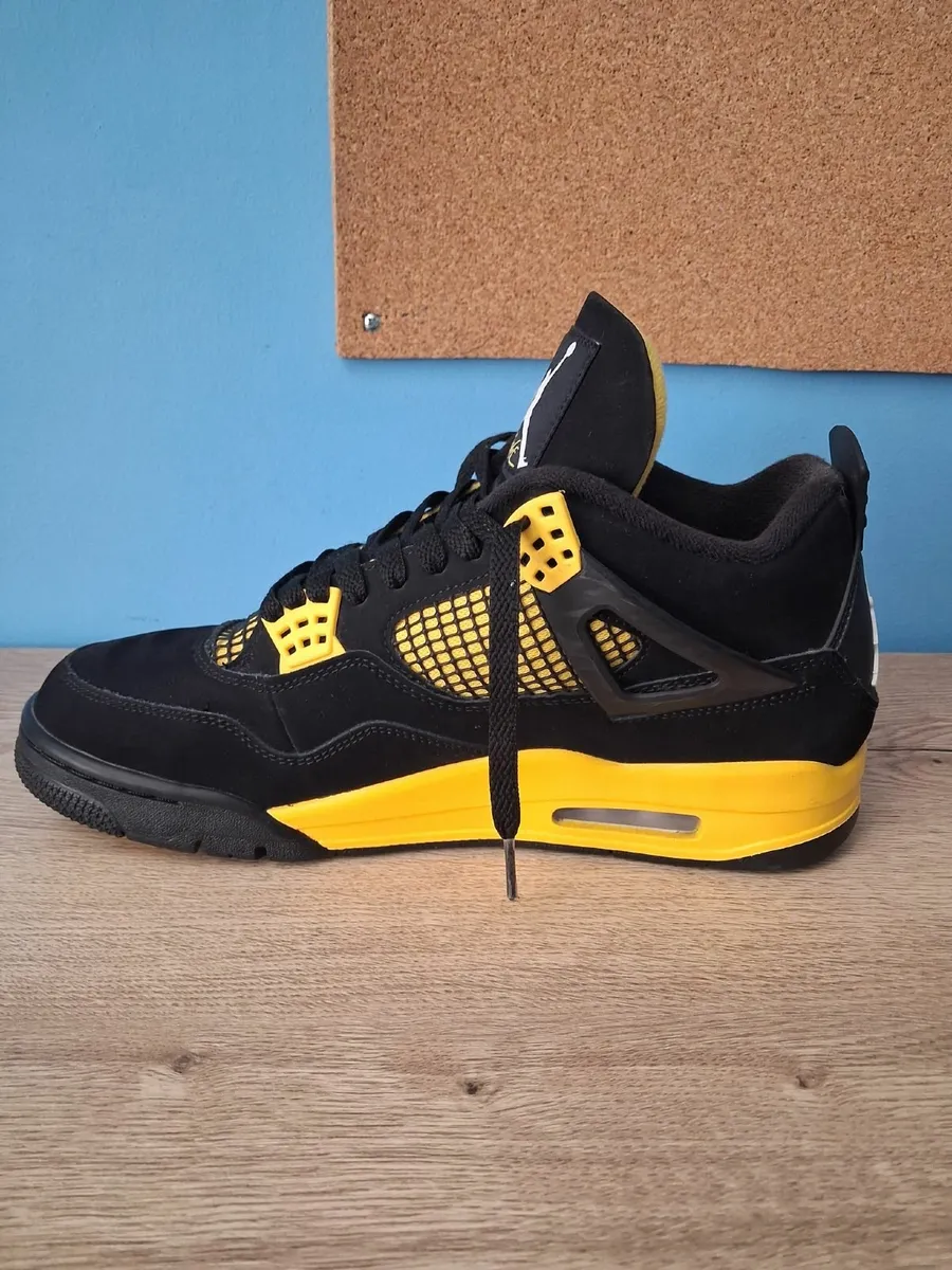 Air Jordan 4 Yellow Thunders - Image 1