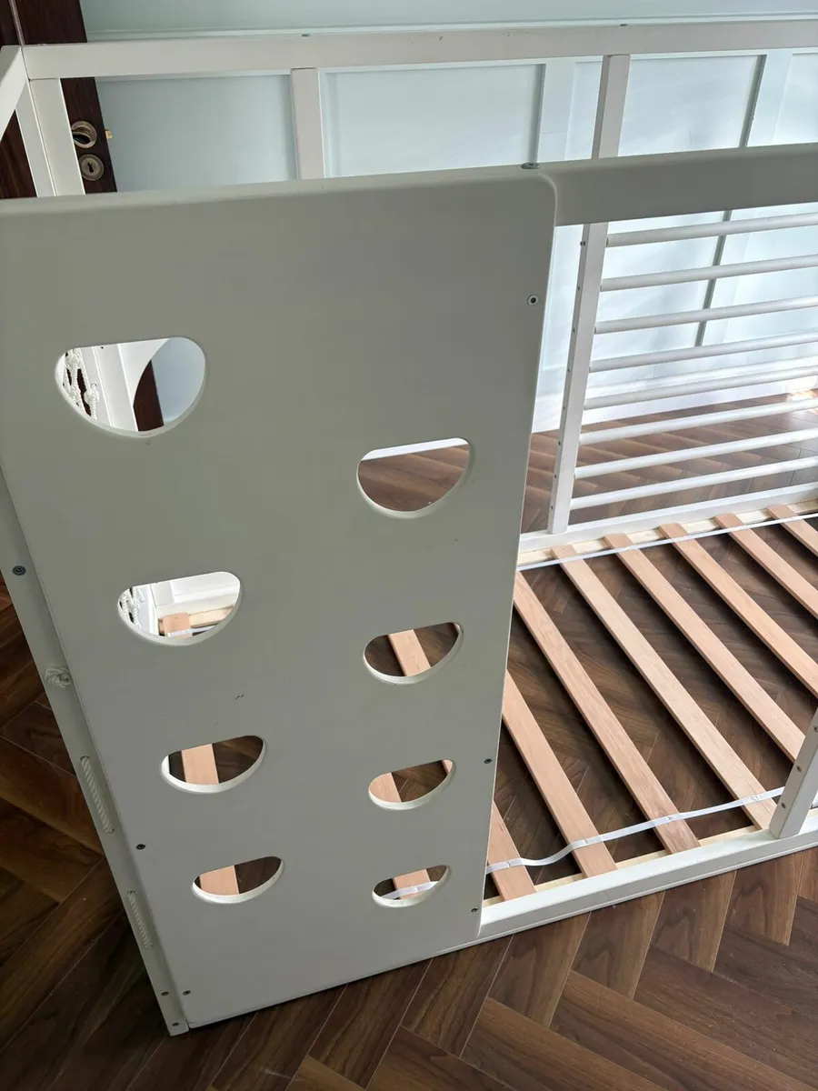 2 × floor beds - Image 4