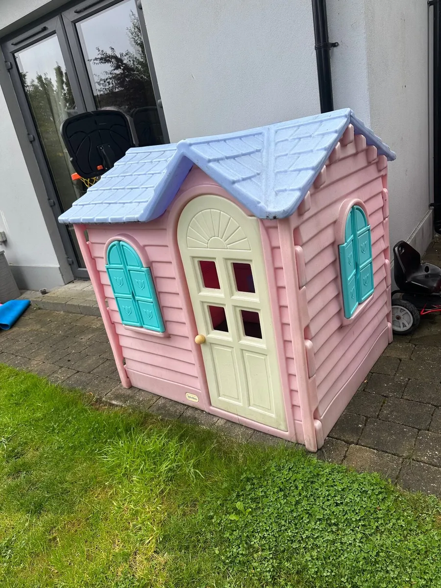 Outdoor Playhouse - Image 1