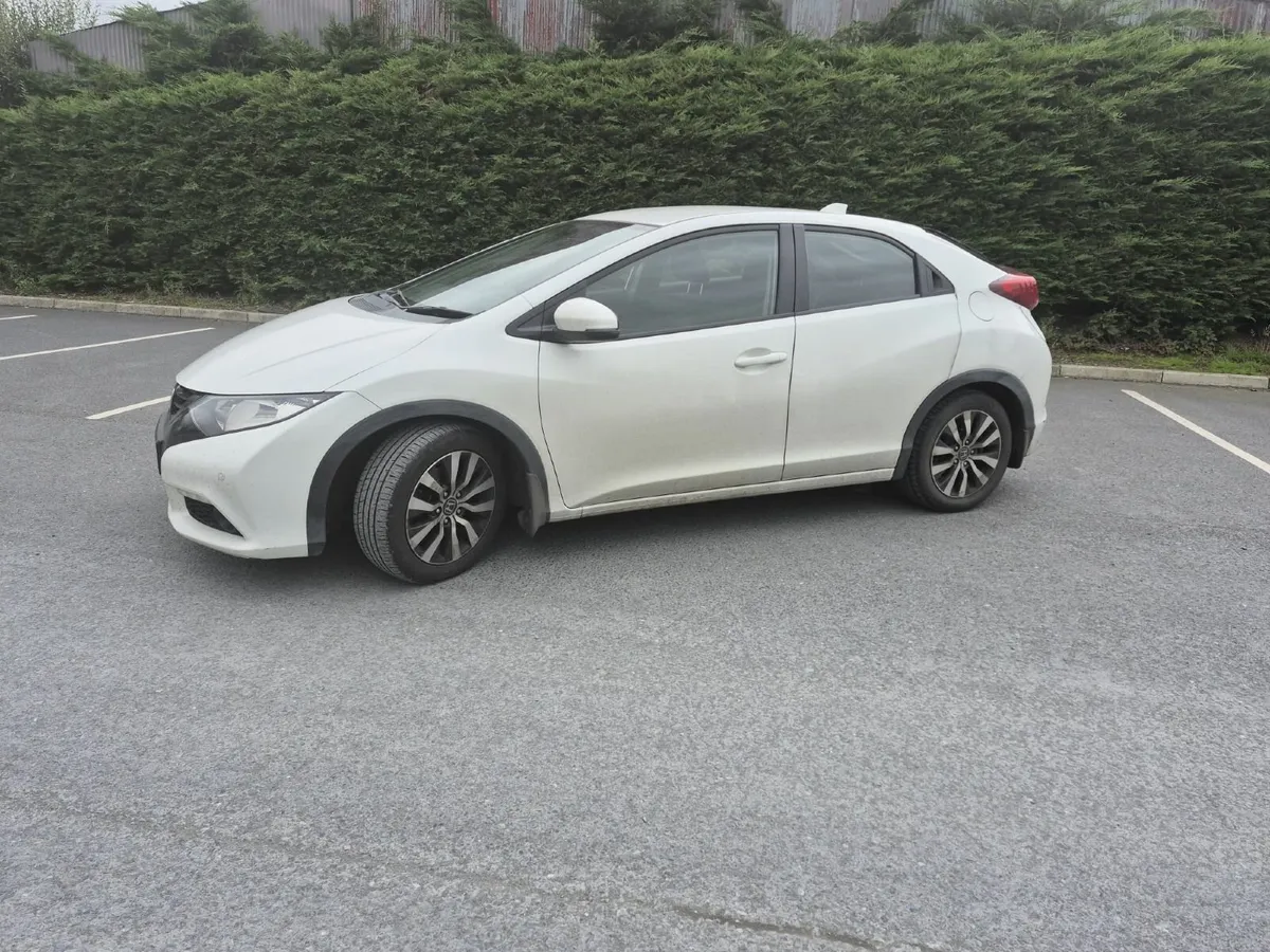 Honda Civic 2014 - Image 3