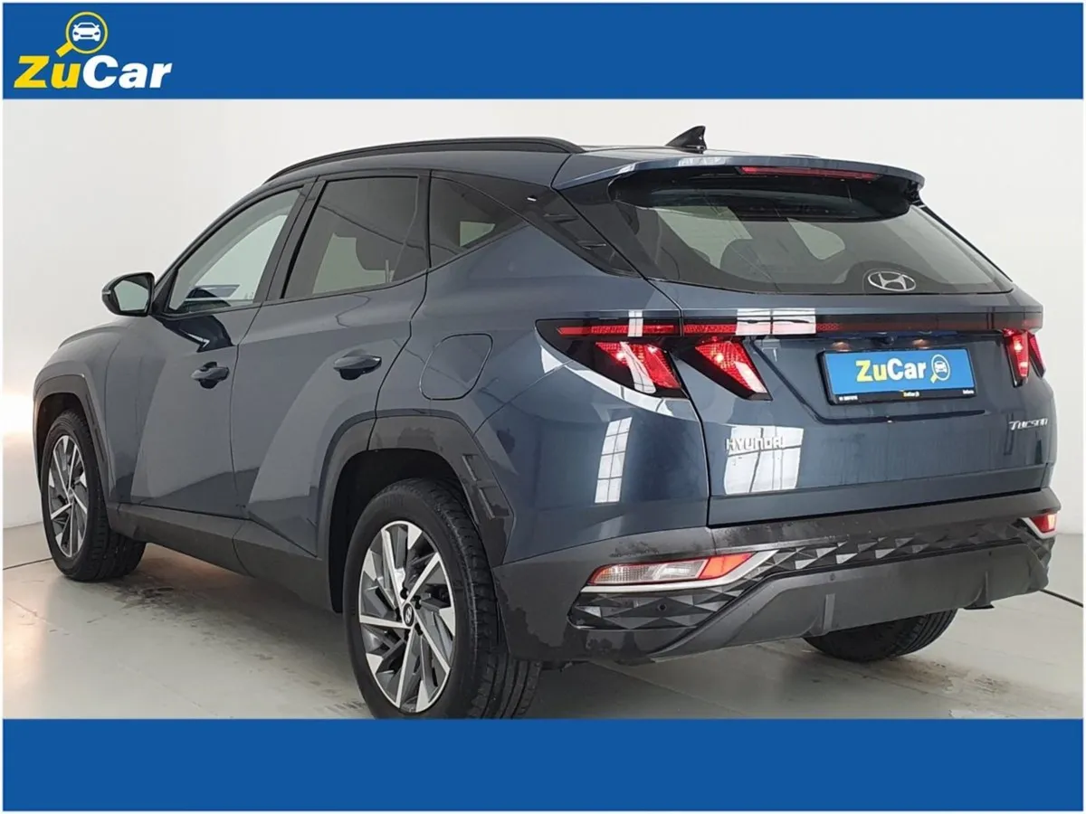 Hyundai Tucson  155 2WD Executive - Image 4