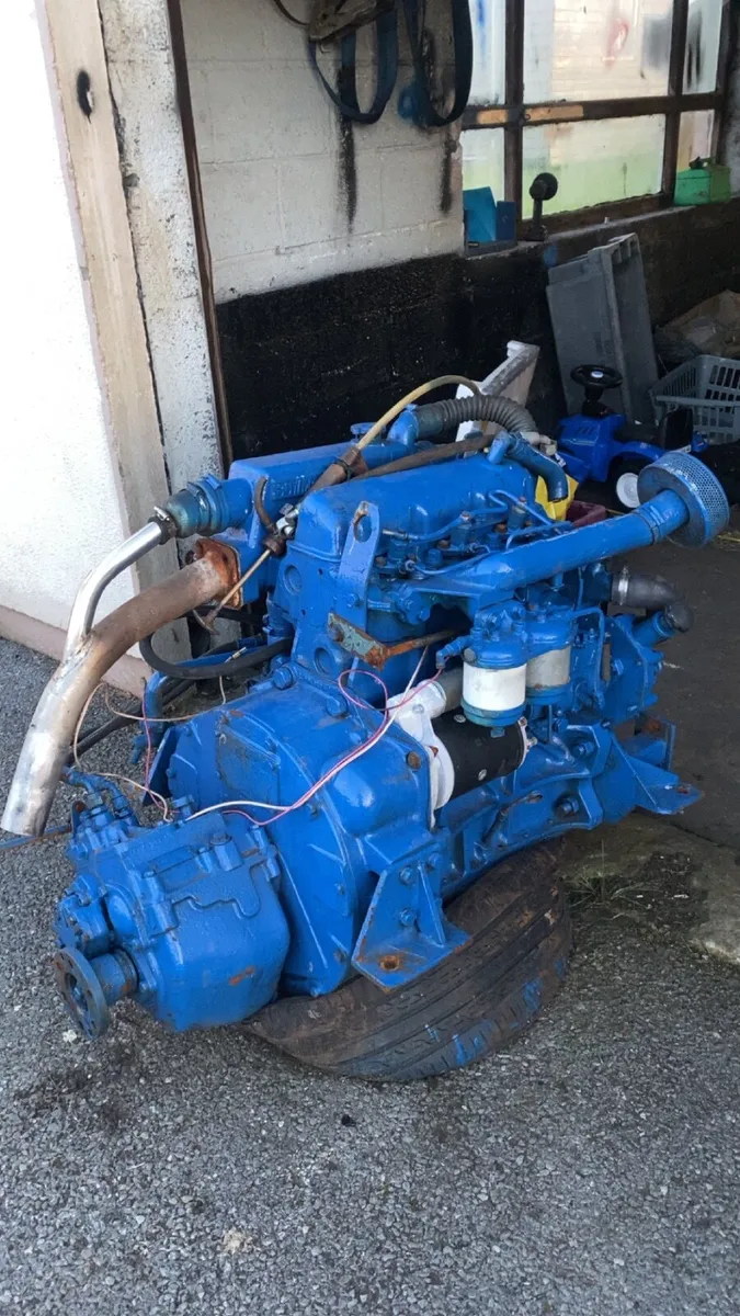 Ford boat engine - Image 3
