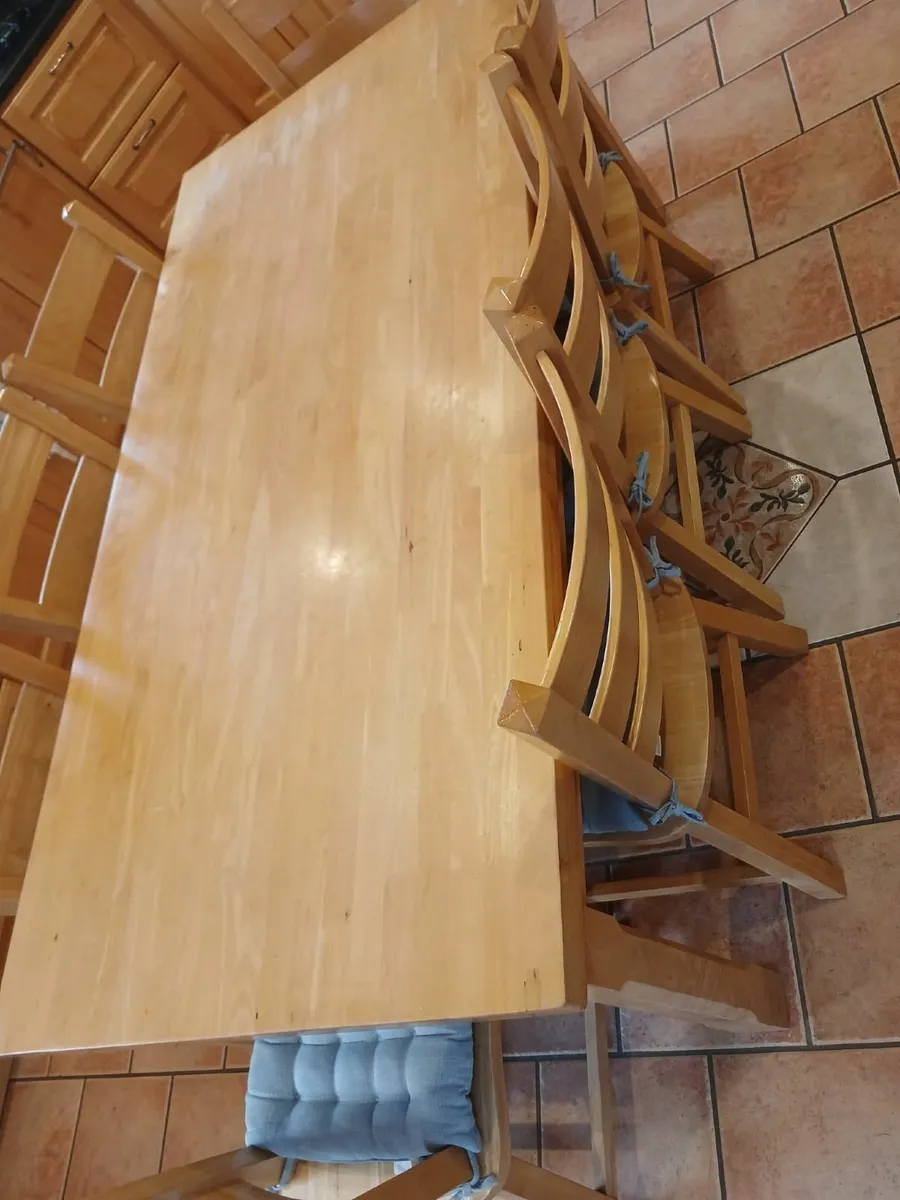 Kitchen Table and 8 chairs - Image 2