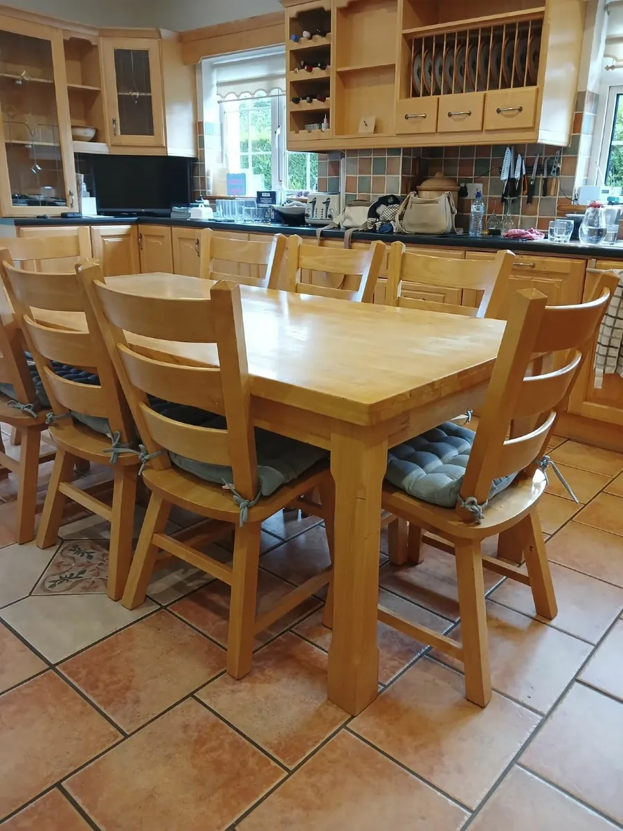 Kitchen Table and 8 chairs - Image 1
