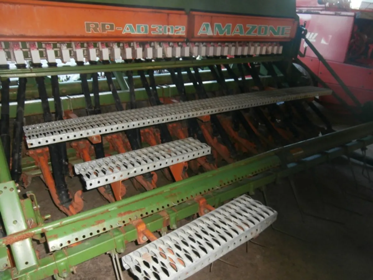 AMAZONE 3M 1 PASS C/W AMAZONE BOX DRILL RP-AD 302 - Image 4