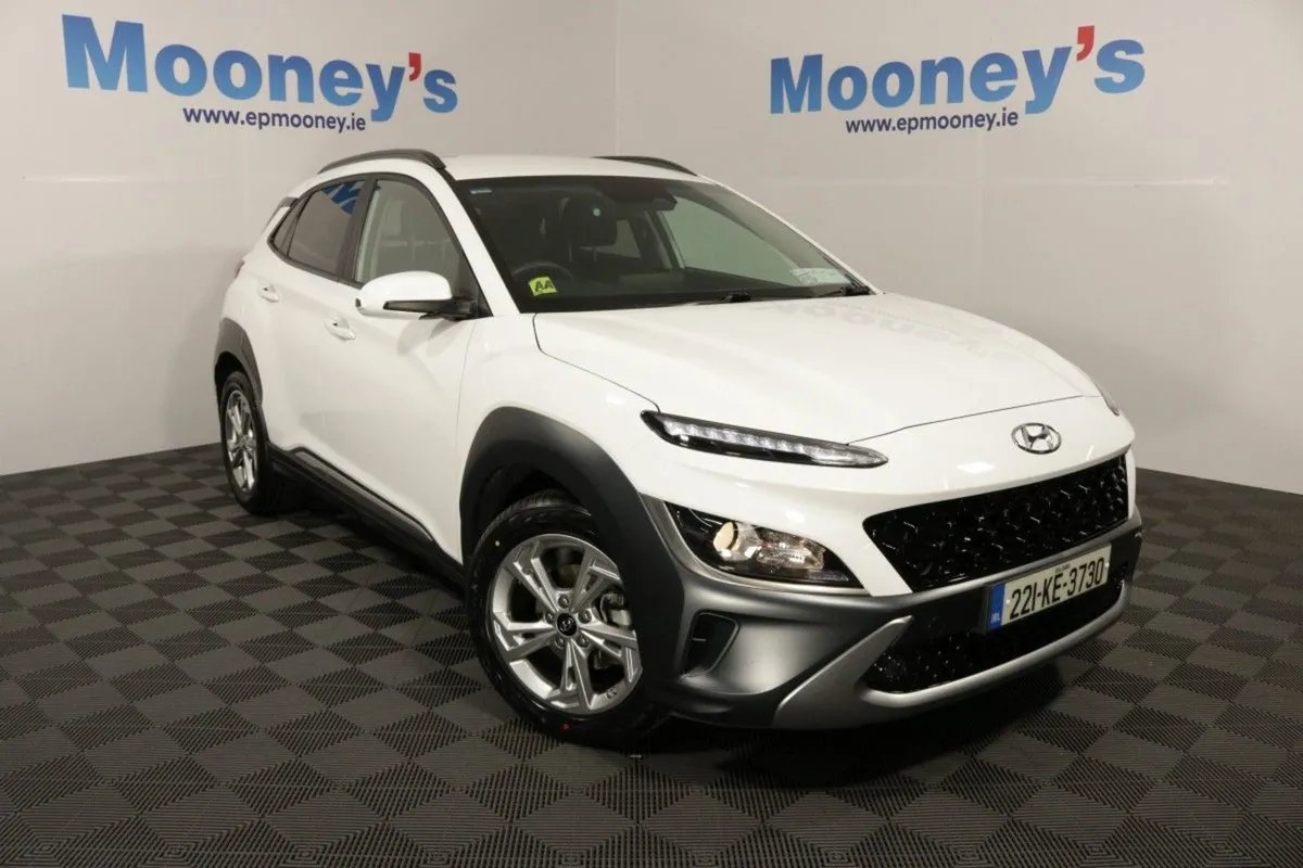 Hyundai Kona Executive 1.0l Petrol Compact SUV - Image 1