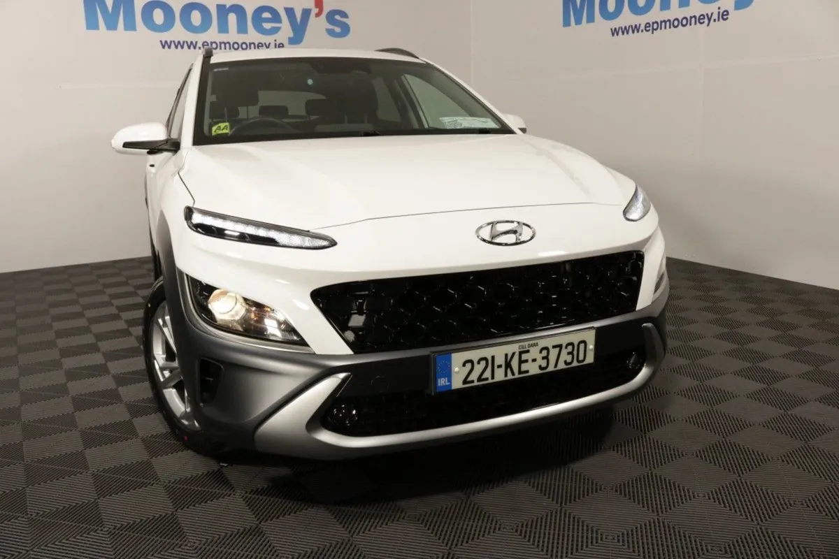 Hyundai Kona Executive 1.0l Petrol Compact SUV - Image 2