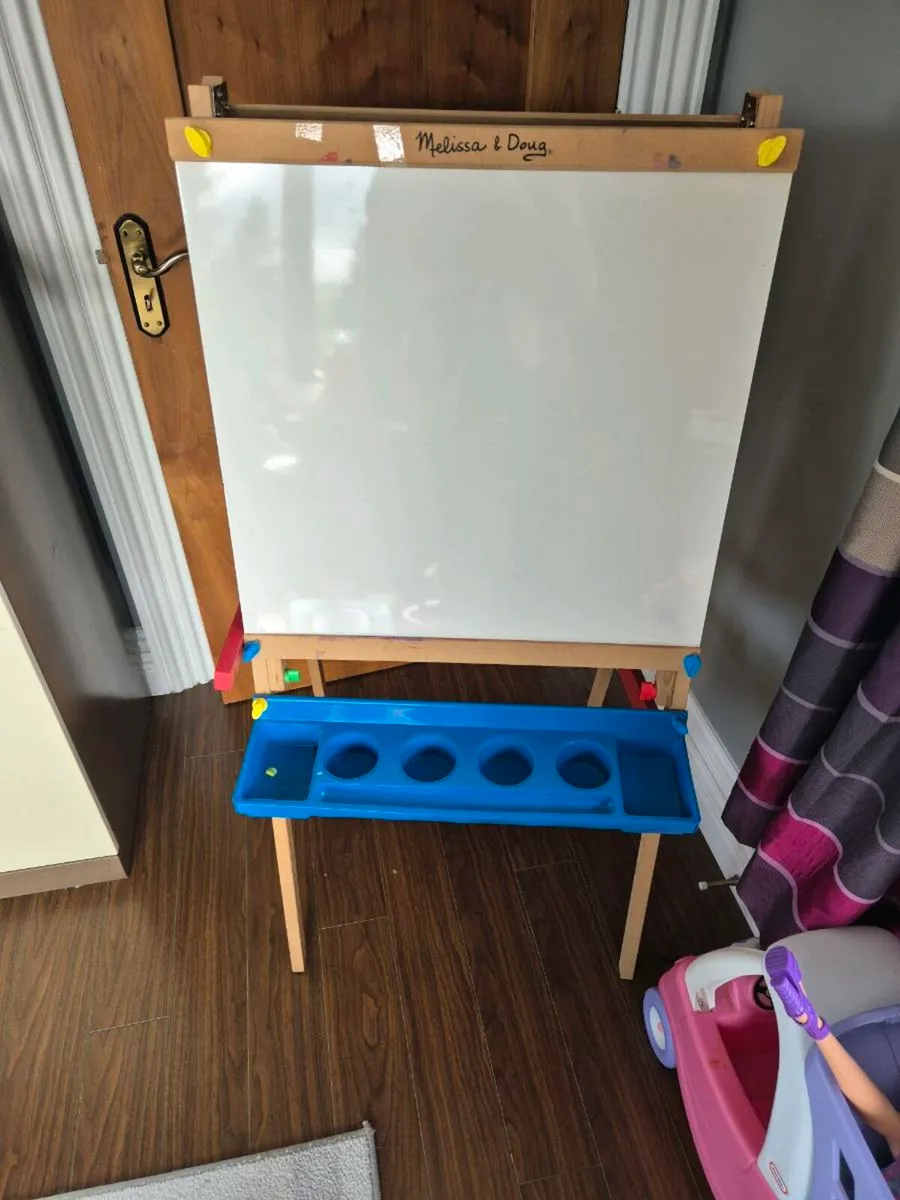 Deluxe standing Art Easel - Image 1