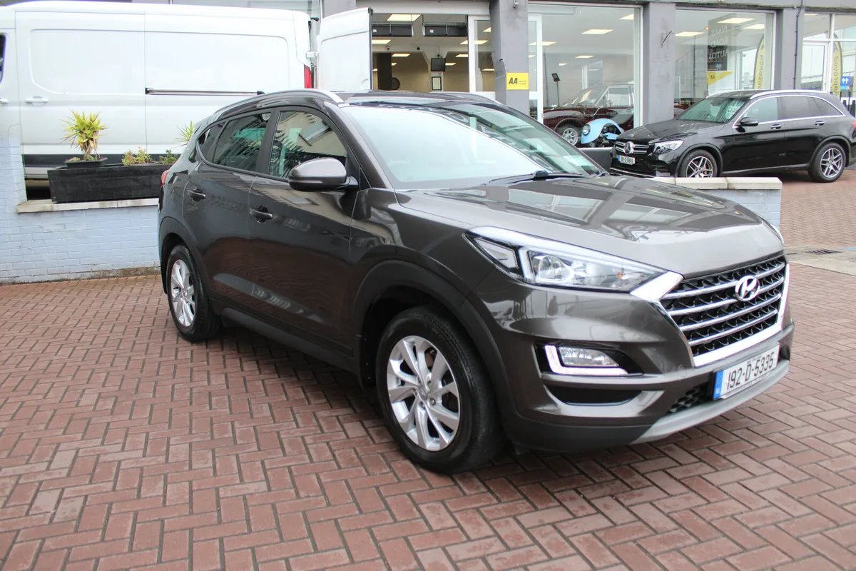 HYUNDAI TUCSON 1.6CRDI EXECUTIVE 5DRESTATE LEATHER - Image 1