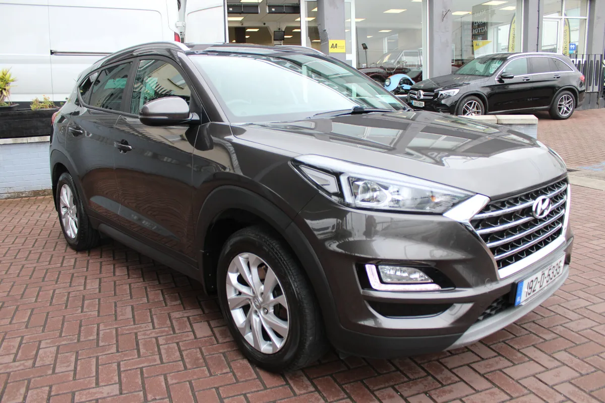 HYUNDAI TUCSON 1.6CRDI EXECUTIVE 5DRESTATE LEATHER - Image 2