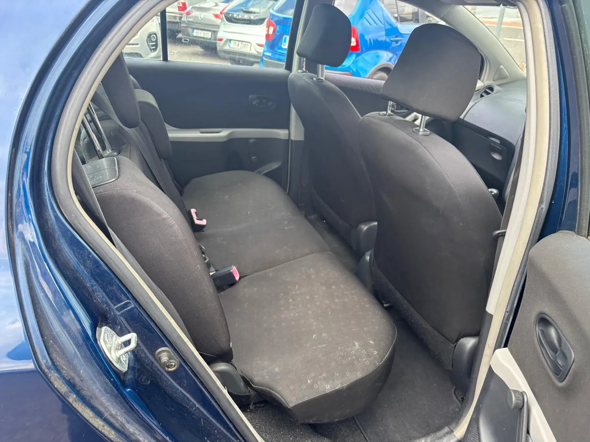 Toyota Yaris 2006 1.0  TRADE  SALE - Image 2