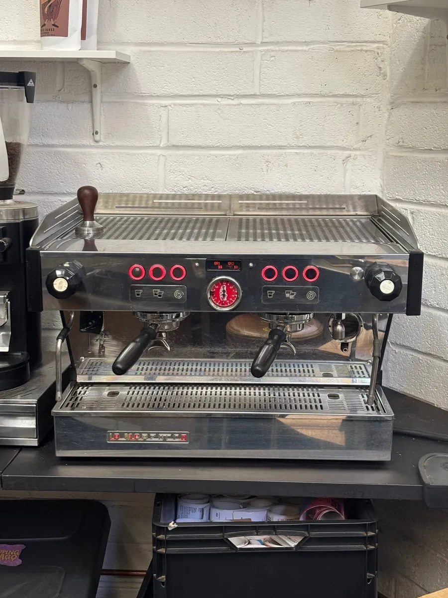 La Marzocco Linea PB Coffee Machine - Image 2