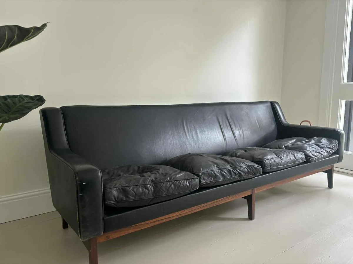 Sofa - Image 3