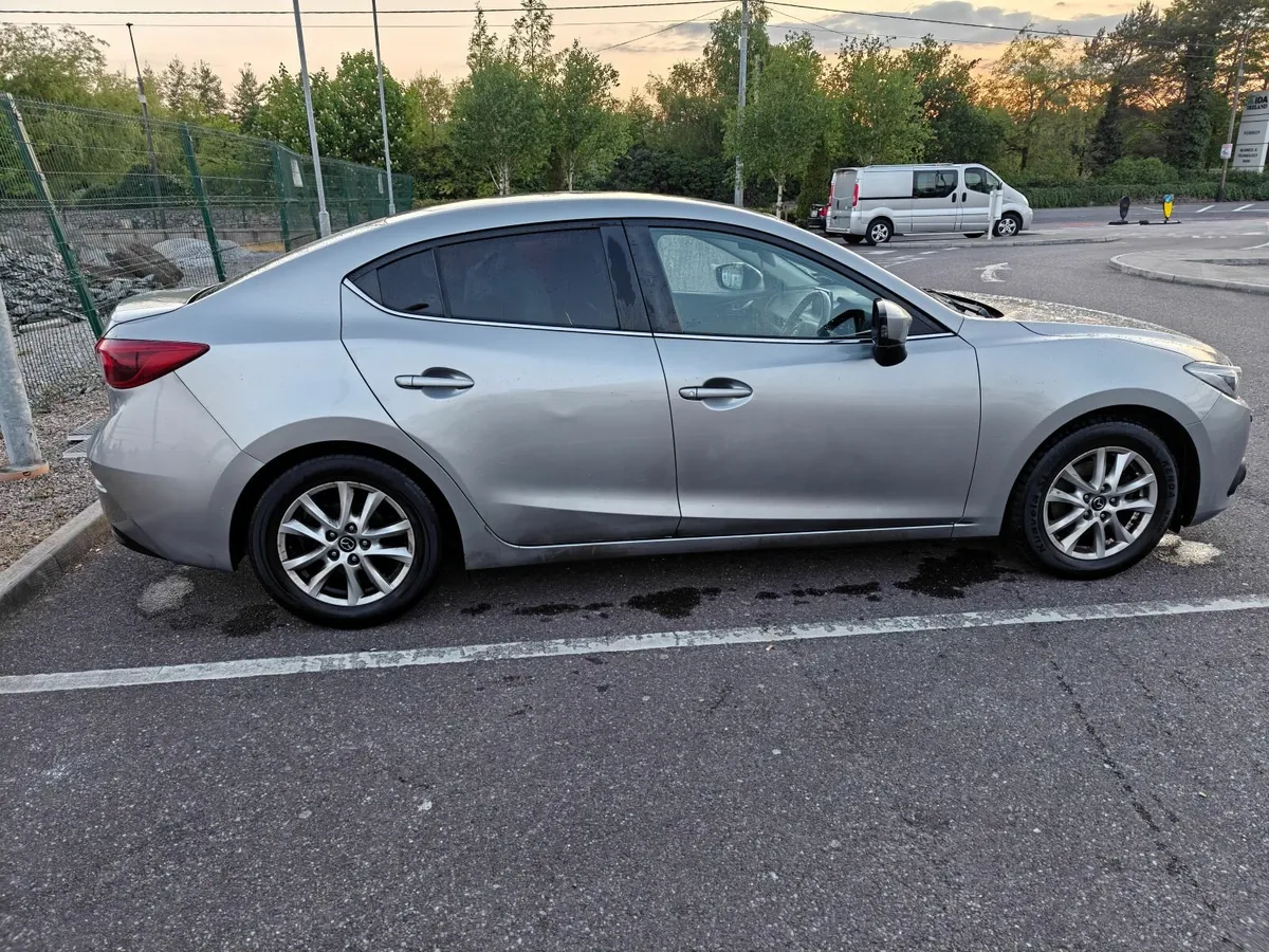 Mazda Mazda3 2016 - Image 3