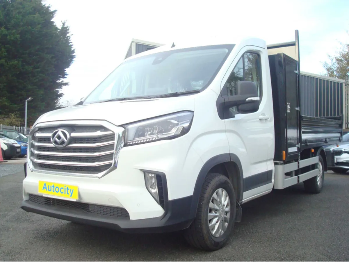 Maxus DELIVER 9 Tipper, rear of cab tool box, side - Image 3