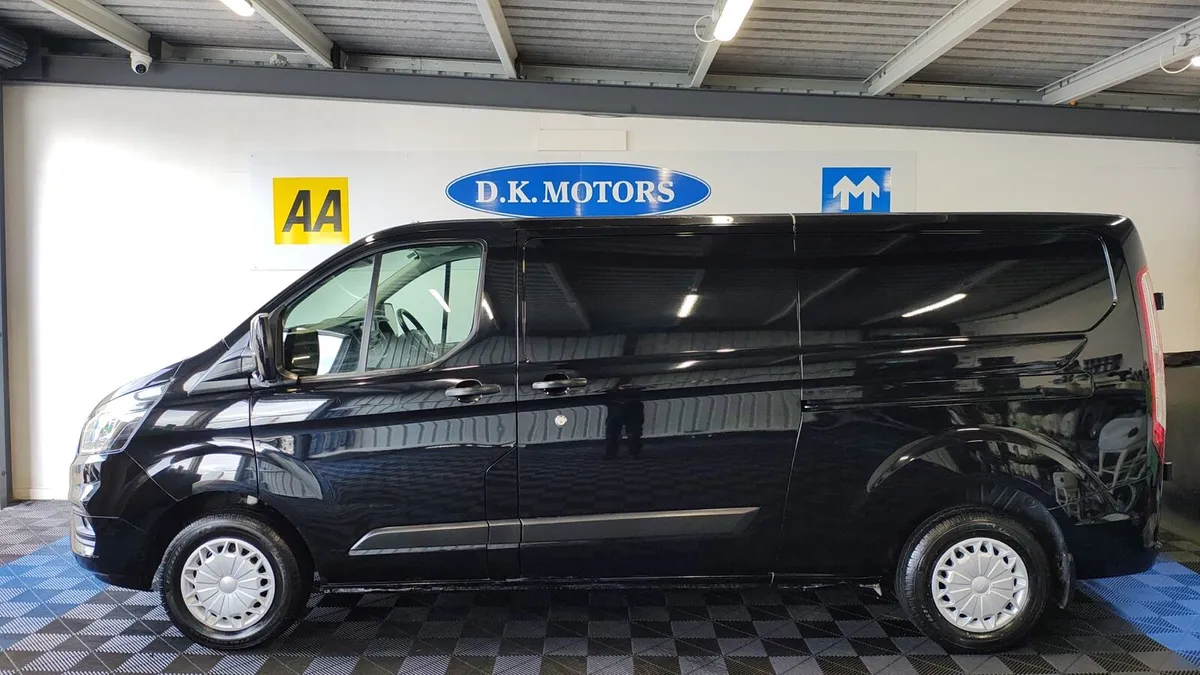 FORD TRANSIT CUSTOM - Image 3