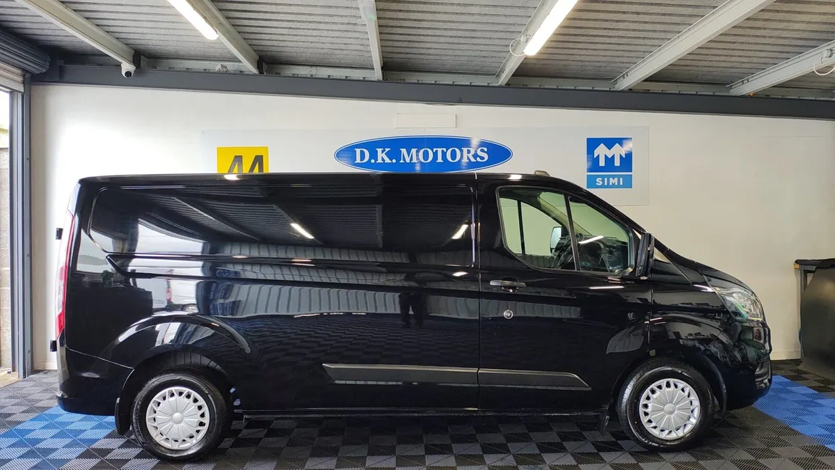 FORD TRANSIT CUSTOM - Image 4
