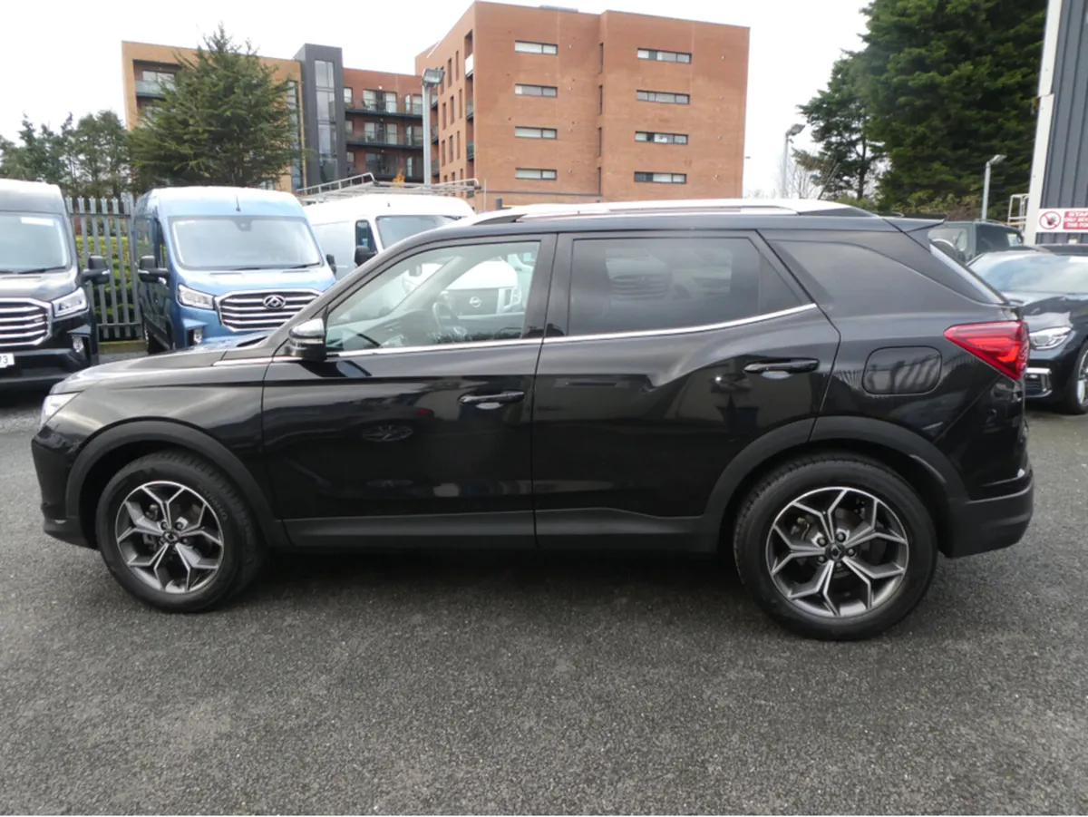 SsangYong Korando EL 2WD 4DR AUTO DEMO MODEL CHOIC - Image 4