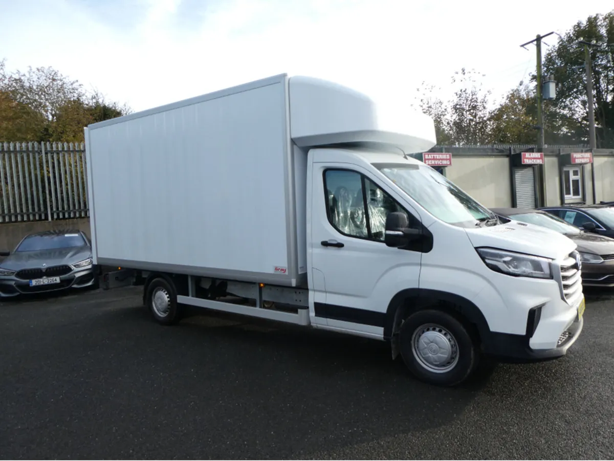 Maxus DELIVER 9 LWB  4.6 Meter Luton  Box Body (op - Image 4