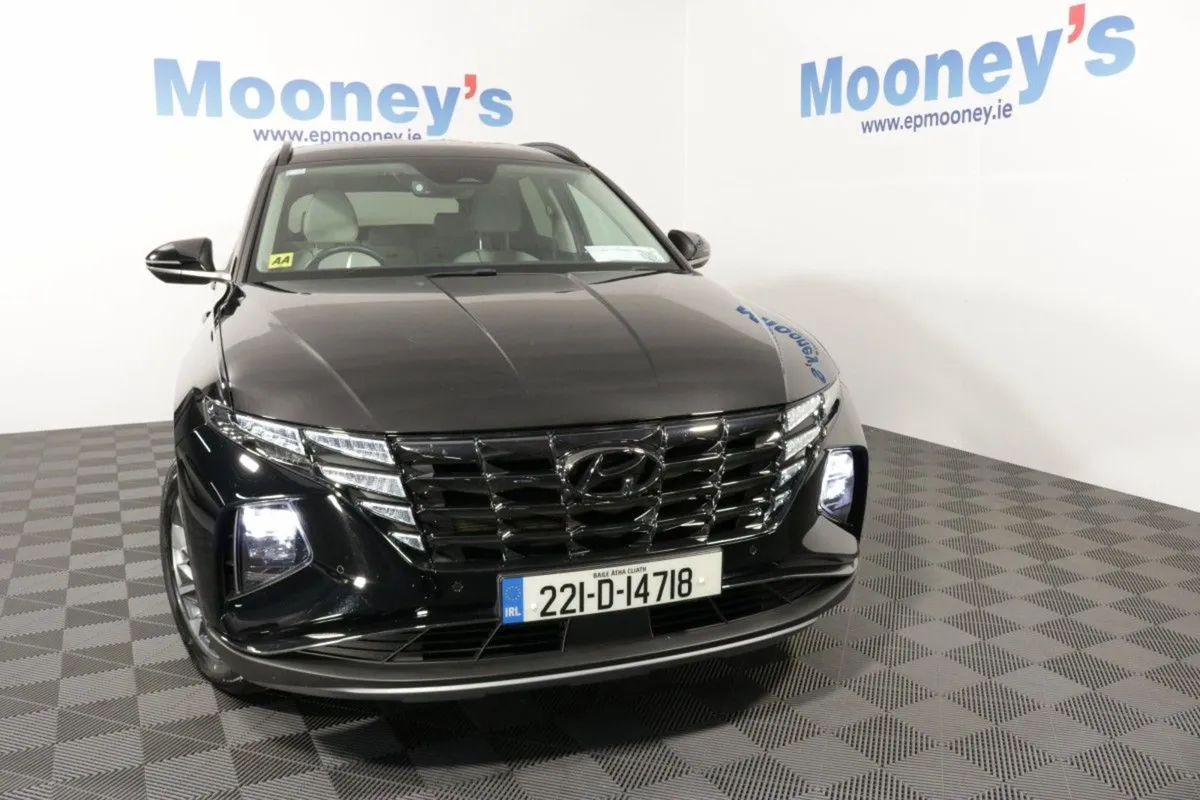 Hyundai Tucson Executive Plus 1.6l Diesel SUV - Image 2