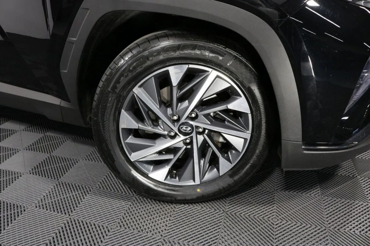 Hyundai Tucson Executive Plus 1.6l Diesel SUV - Image 4