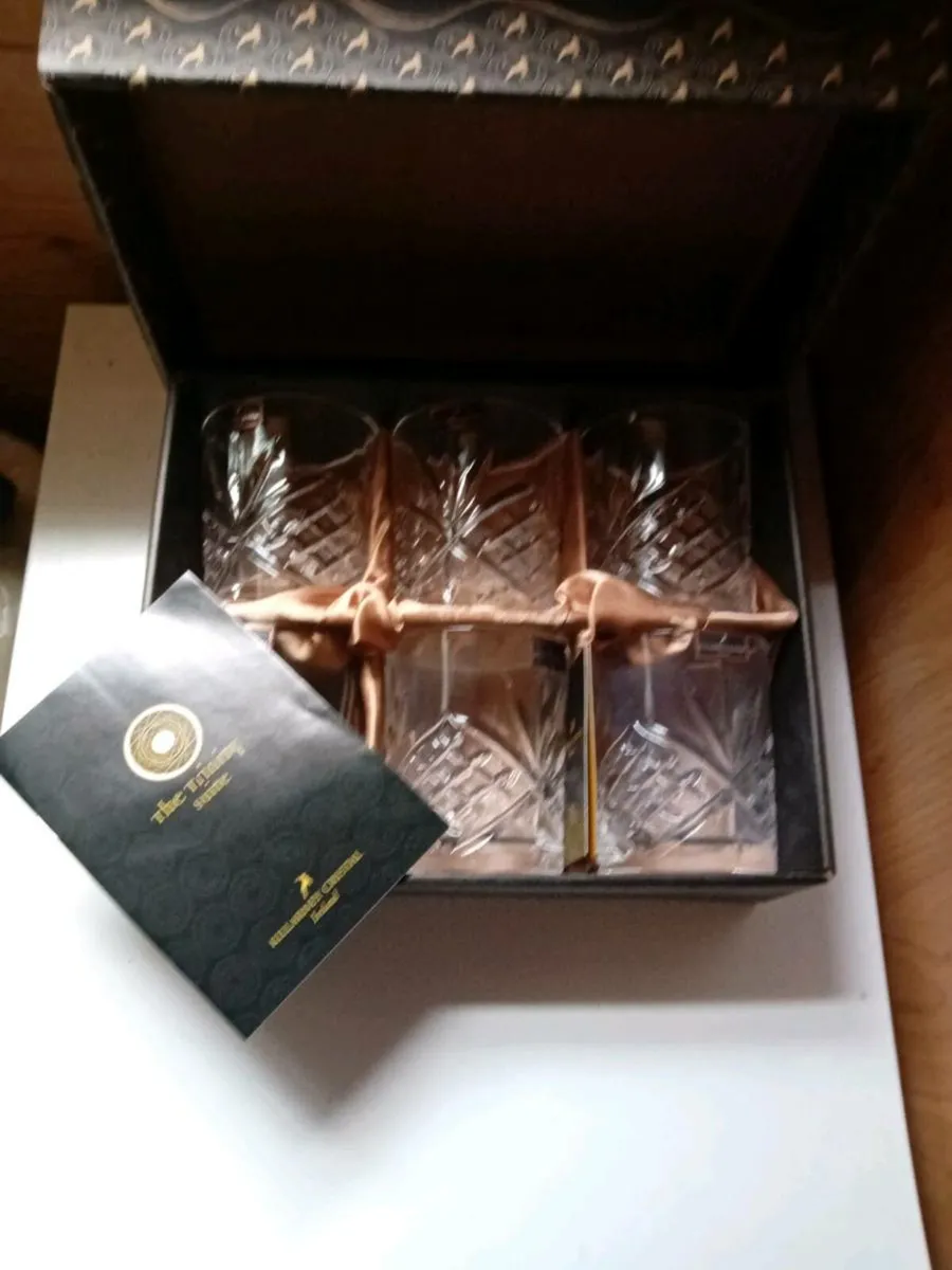 Glasses - Image 1