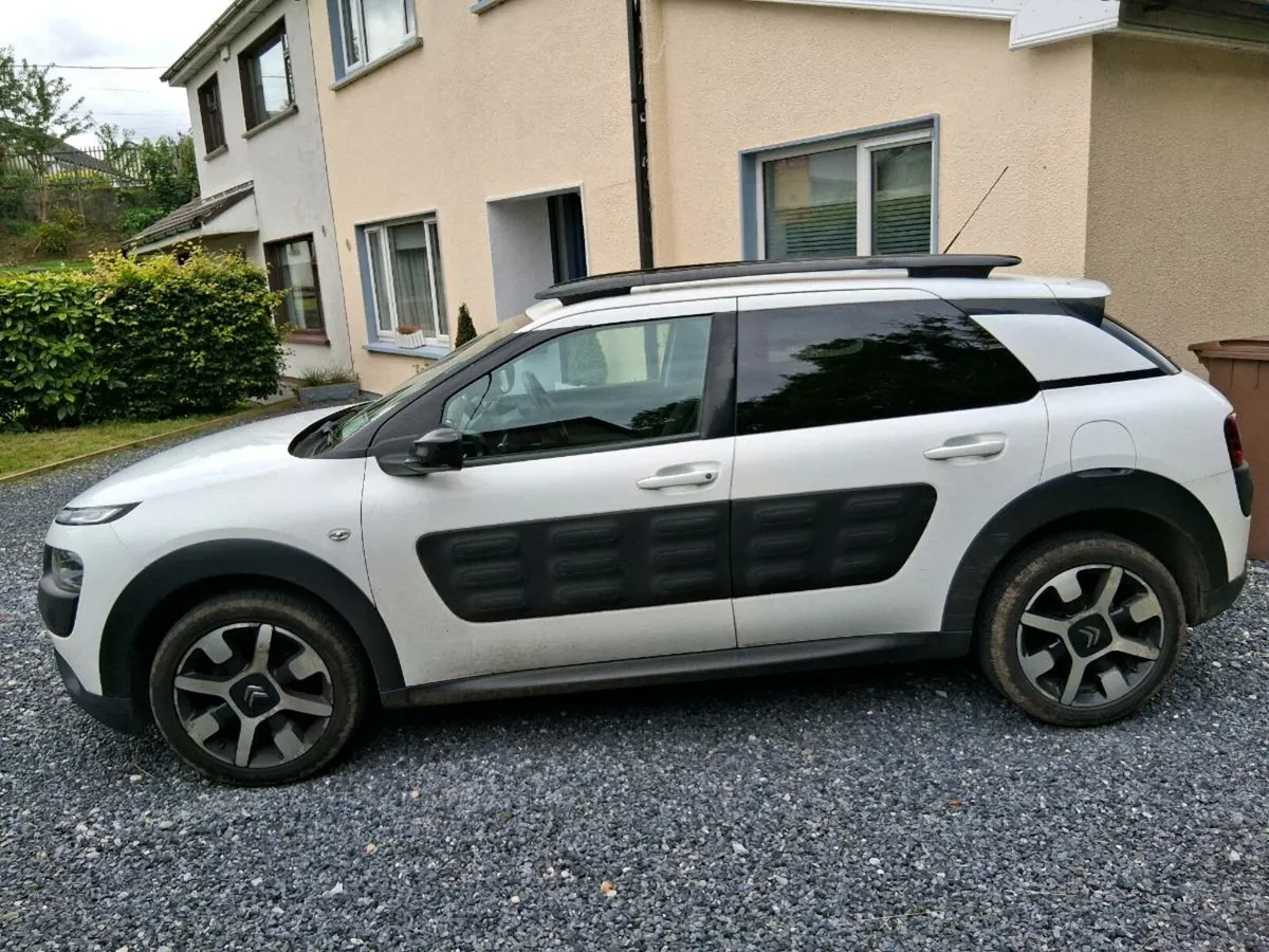 2017 Citroen C4 Cactus - Image 2