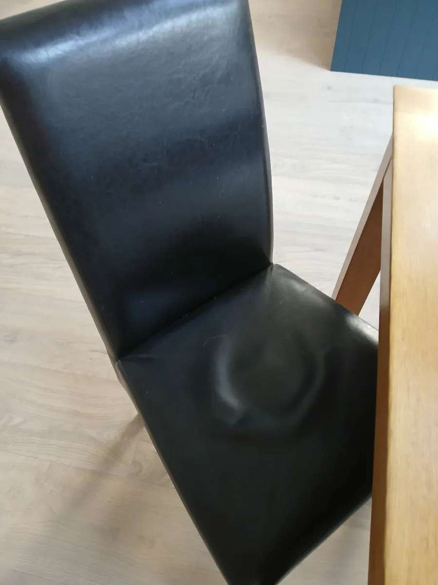 Dining chairs - Image 1
