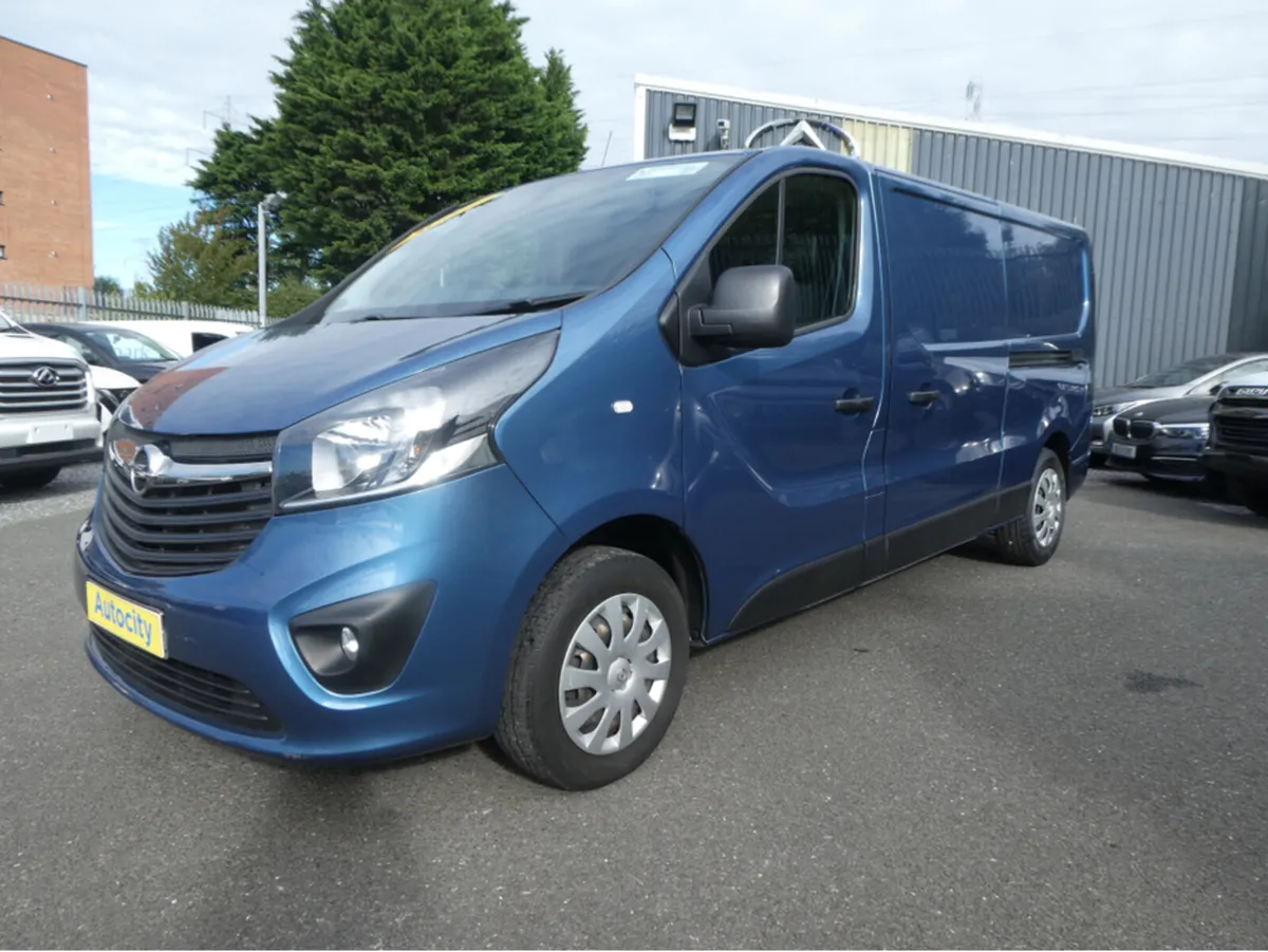 Opel Vivaro VIVARO SPORTIVE PLUS VAT DOE 6/26 - Image 3
