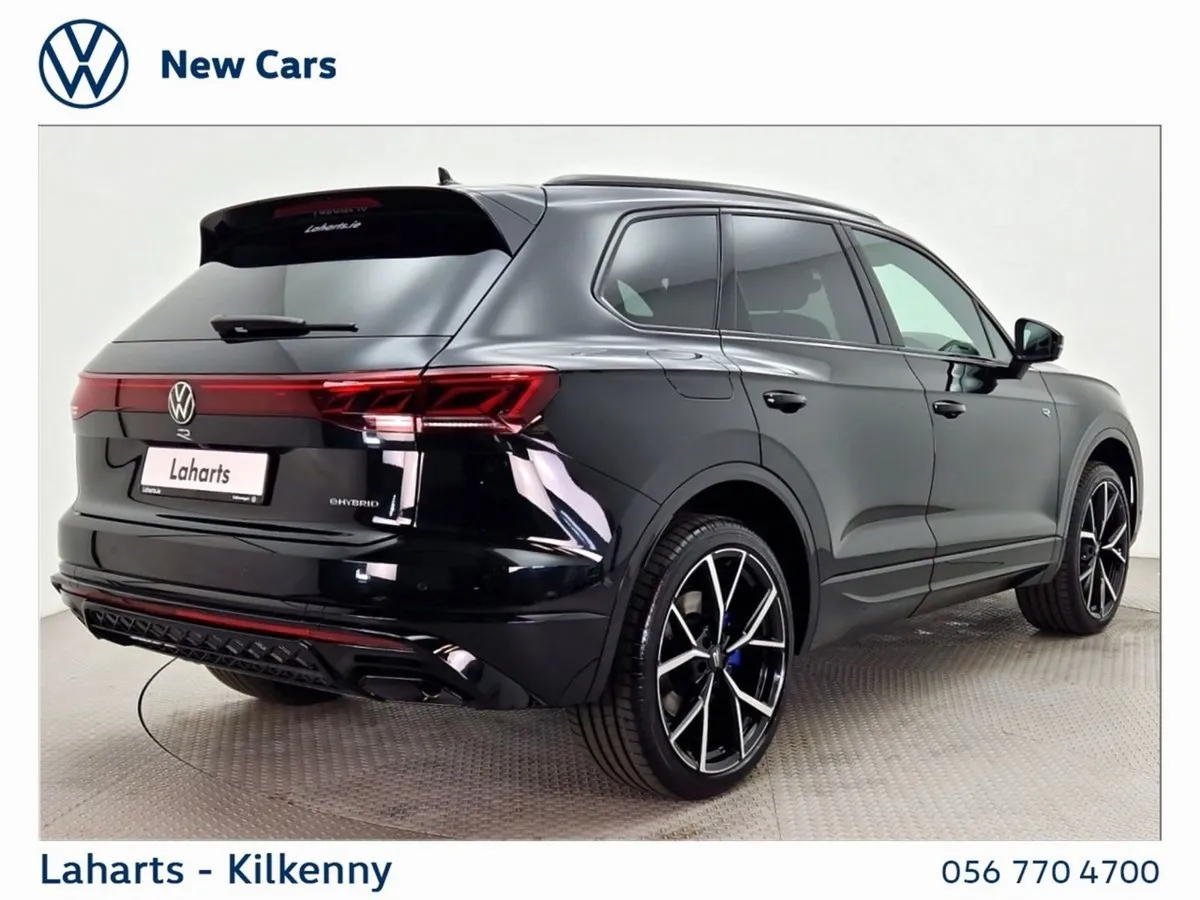 Volkswagen Touareg R 3.0tsi 462HP Phev - Image 4