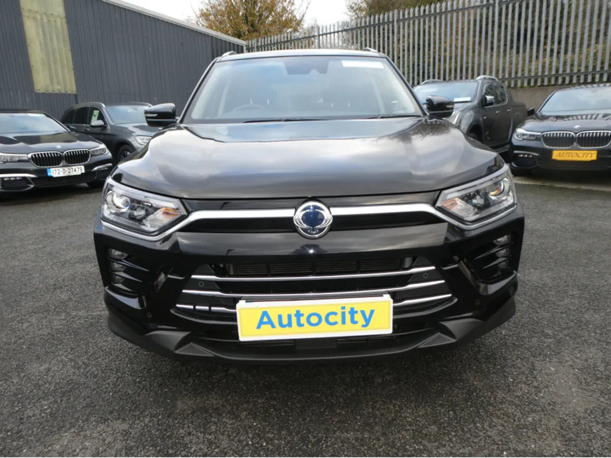 SsangYong Korando EL 2WD 4DR AUTO DEMO MODEL CHOIC - Image 2