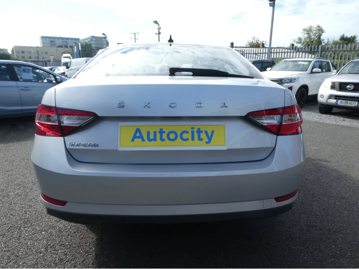 Skoda Superb AMBITION DSG - Image 4