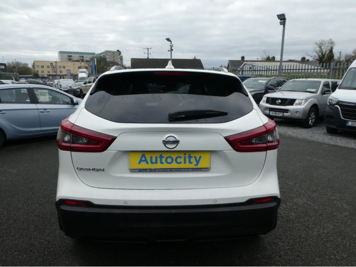 Nissan Qashqai DSL AUTOMATIC NCT 07/27 - Image 3