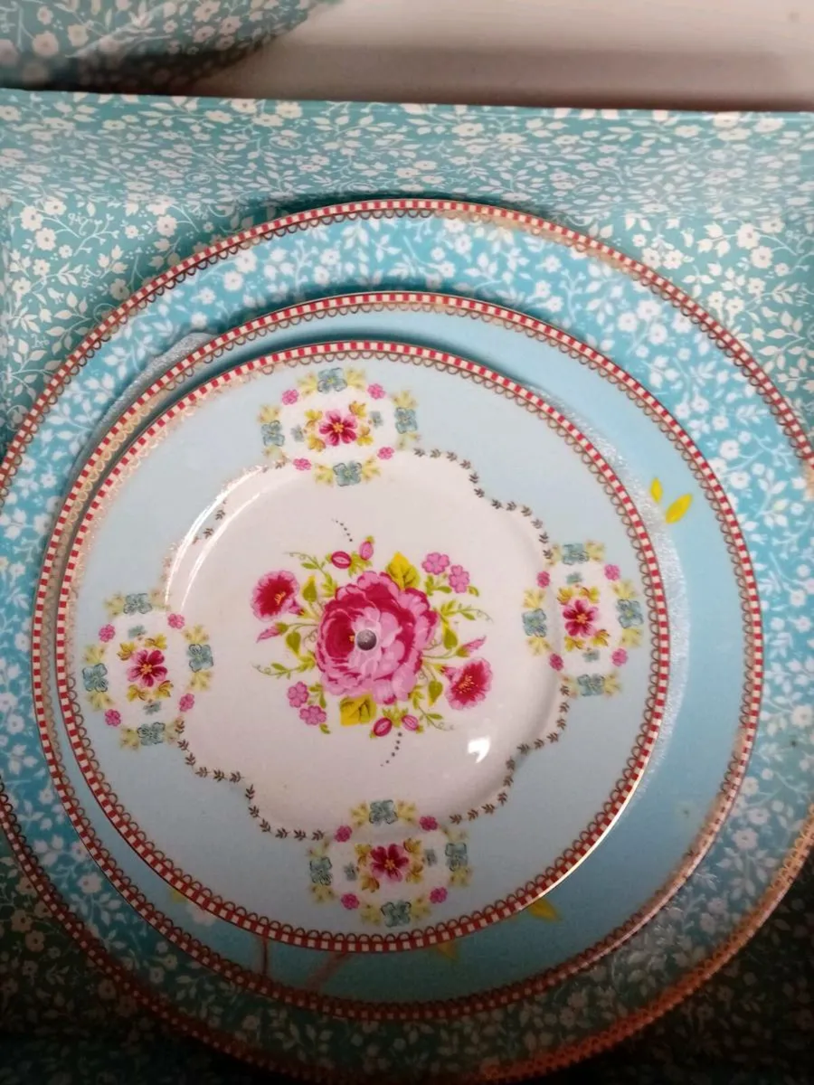 Fine bone chine cake stand - Image 2