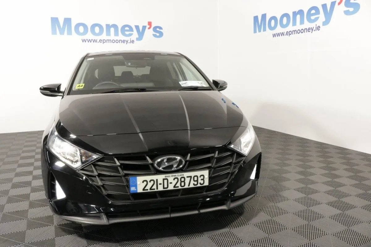 Hyundai i20 Deluxe Plus 1.2l Petrol Hatchback - Image 2
