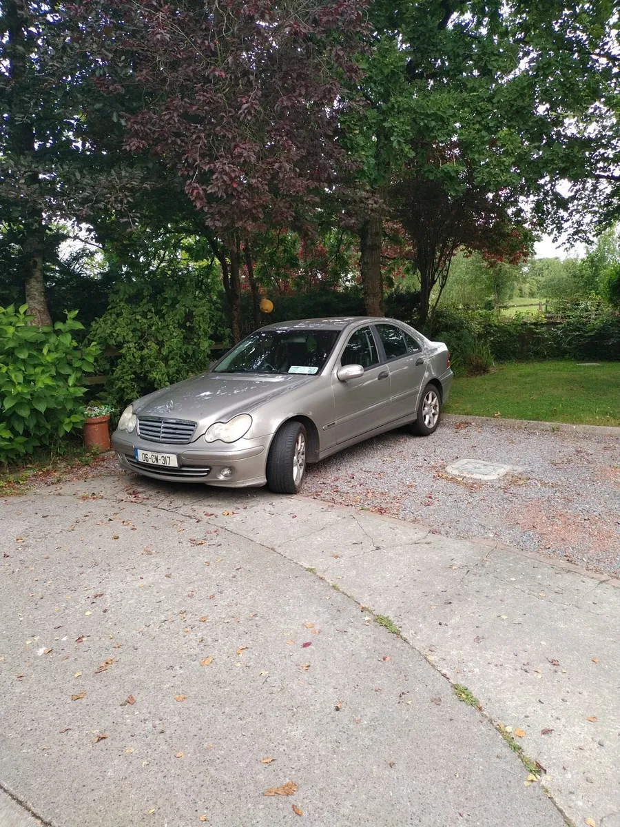 Mercedes-Benz C-Class 2006 - Image 1